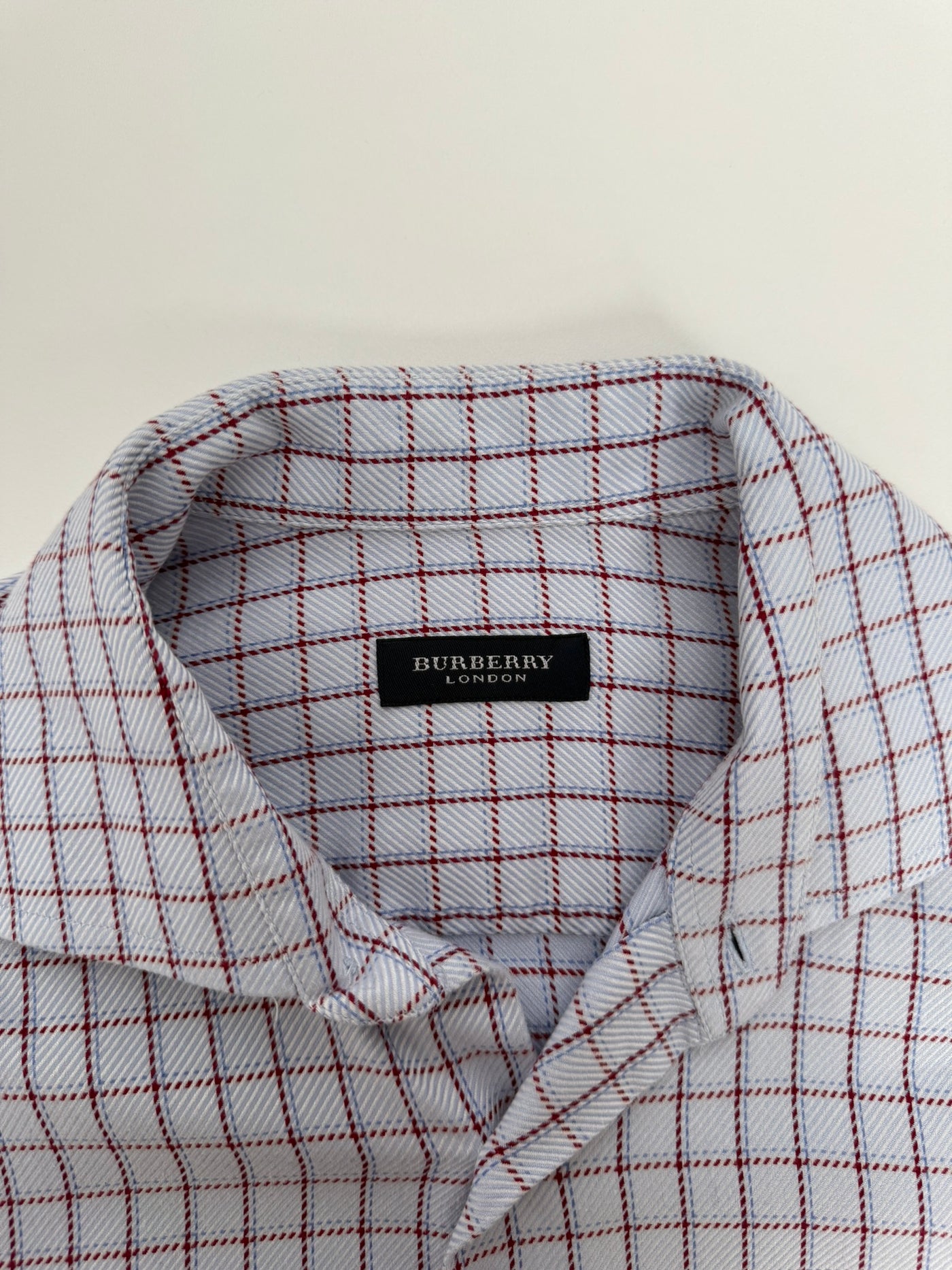 Camisa Burberry (M)