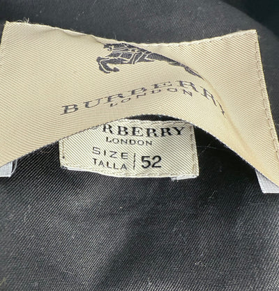 Gabardina Burberry (L)
