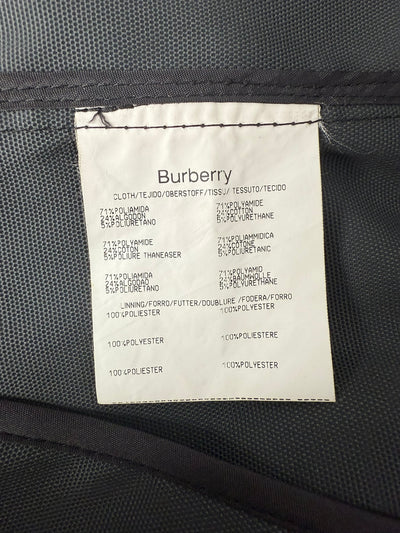 Gabardina Burberry (L)