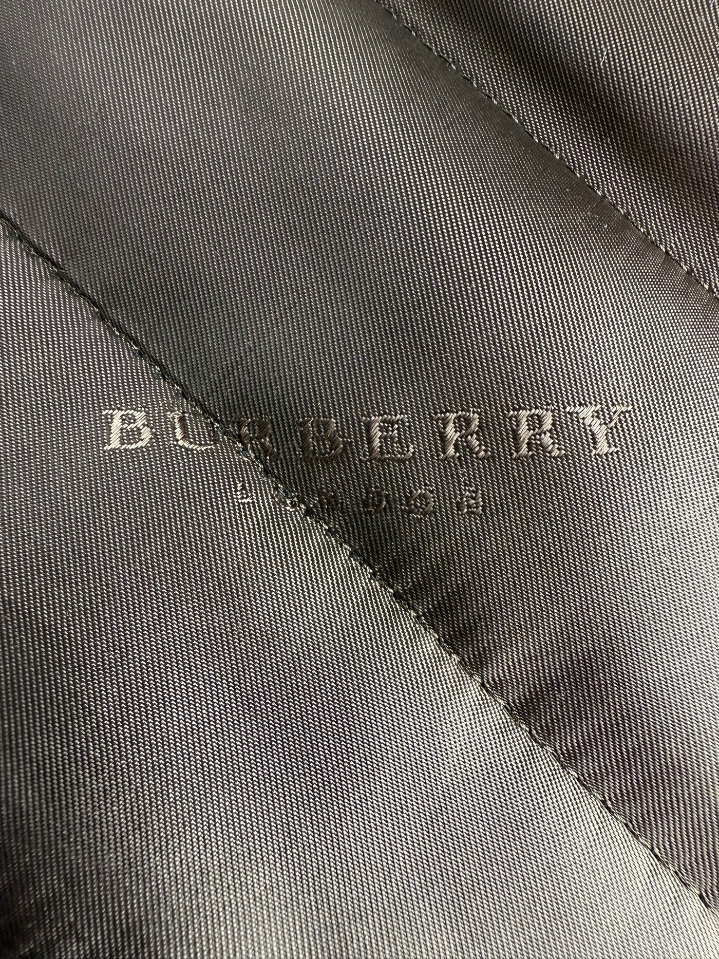 Abrigo Burberry (L)