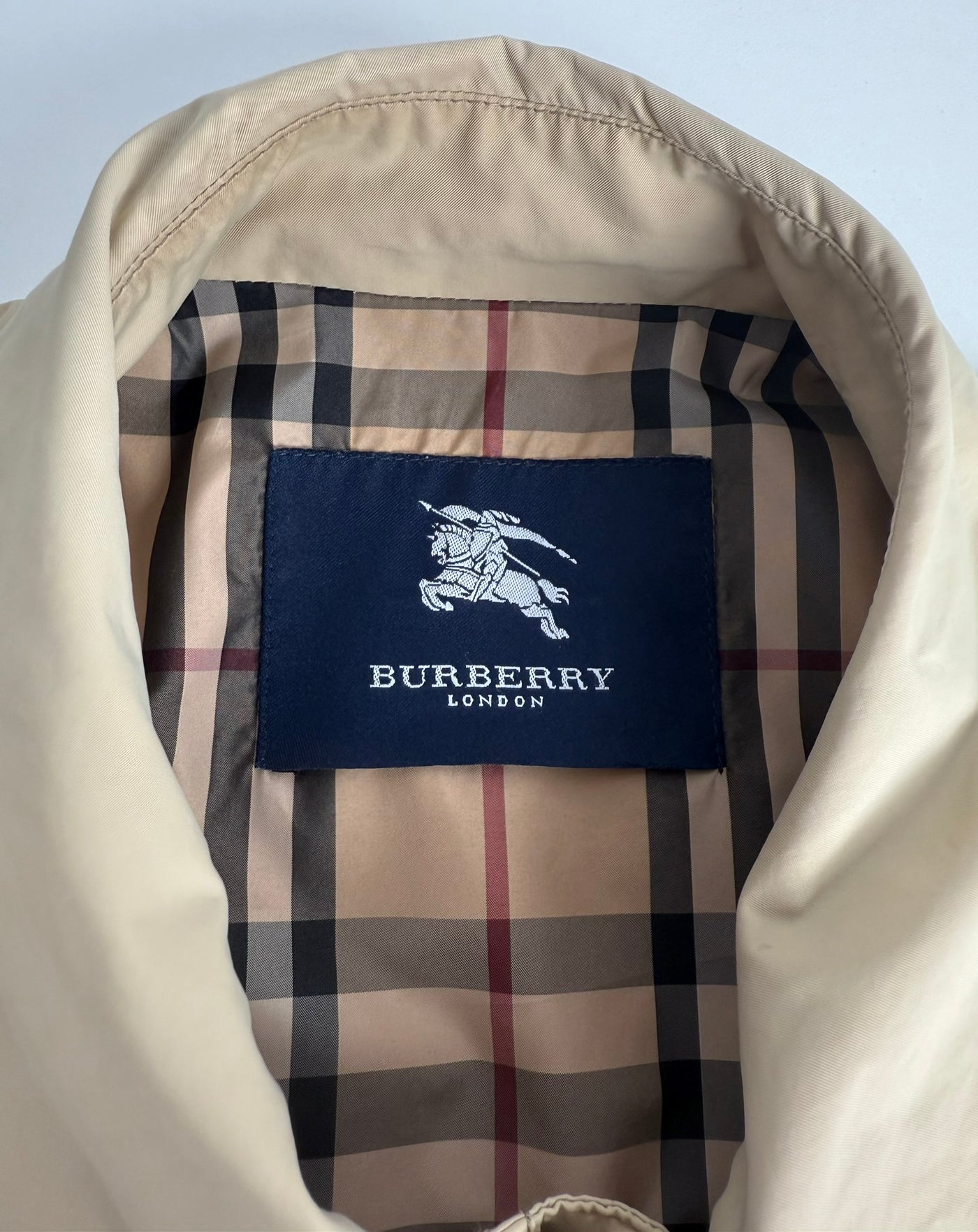 Cazadora Burberry (XL)
