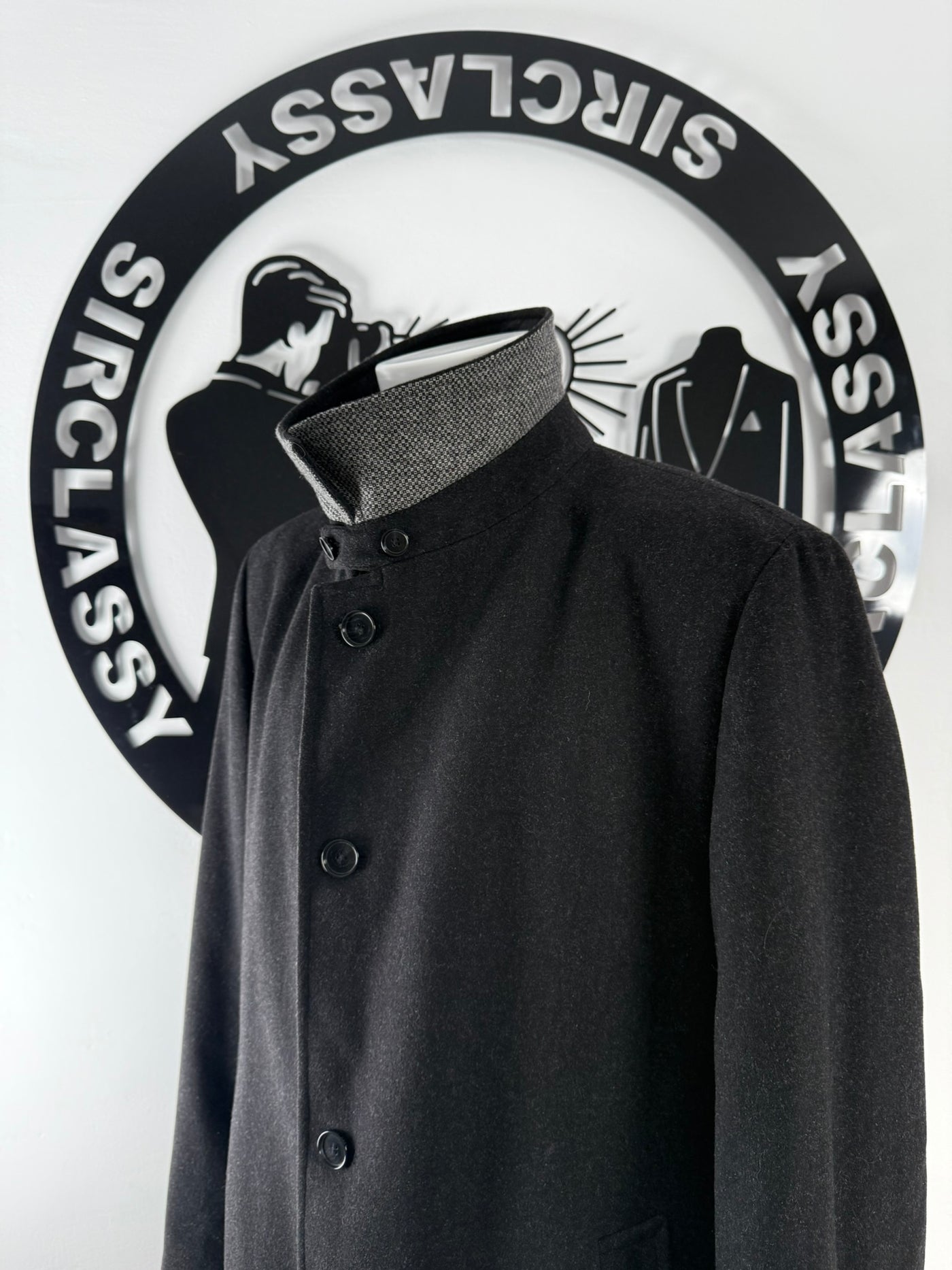 Abrigo Hugo Boss (XL)