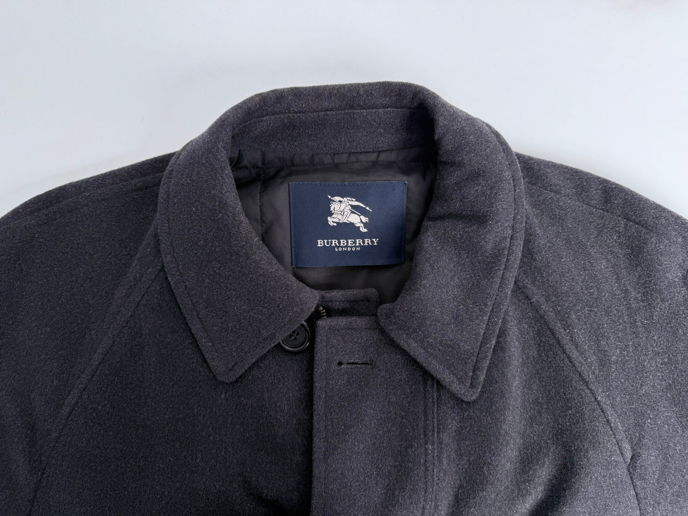 Abrigo Burberry (L)
