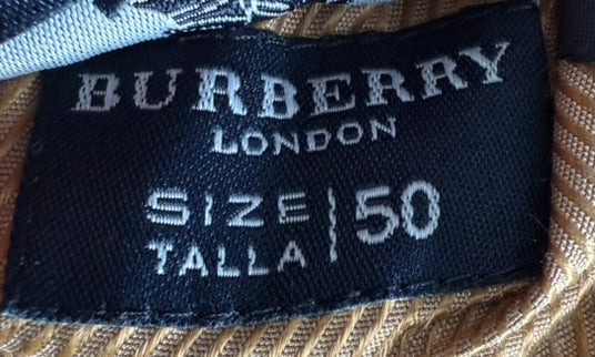 Abrigo Burberry (M)