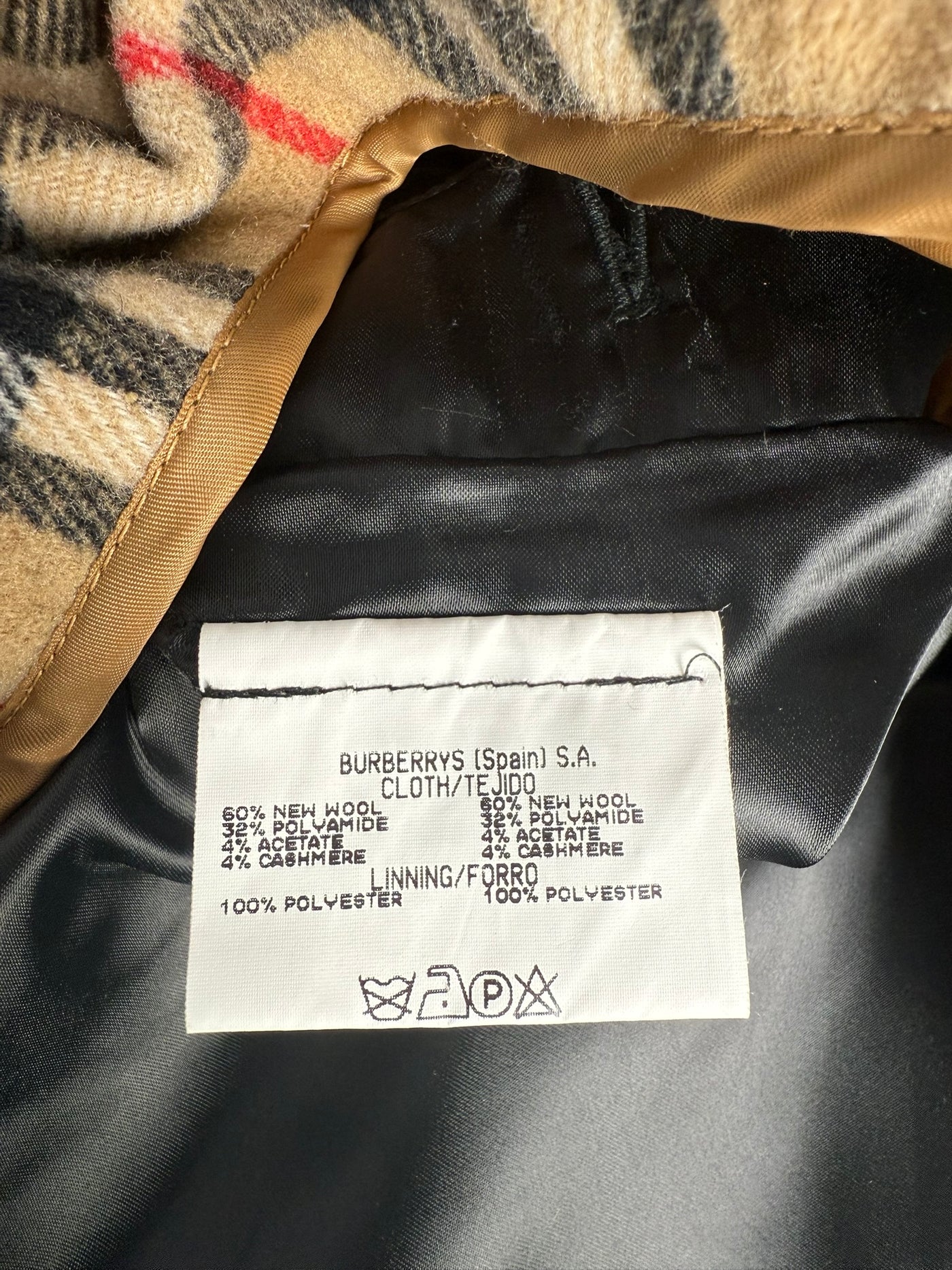 Abrigo Burberry (XXL)