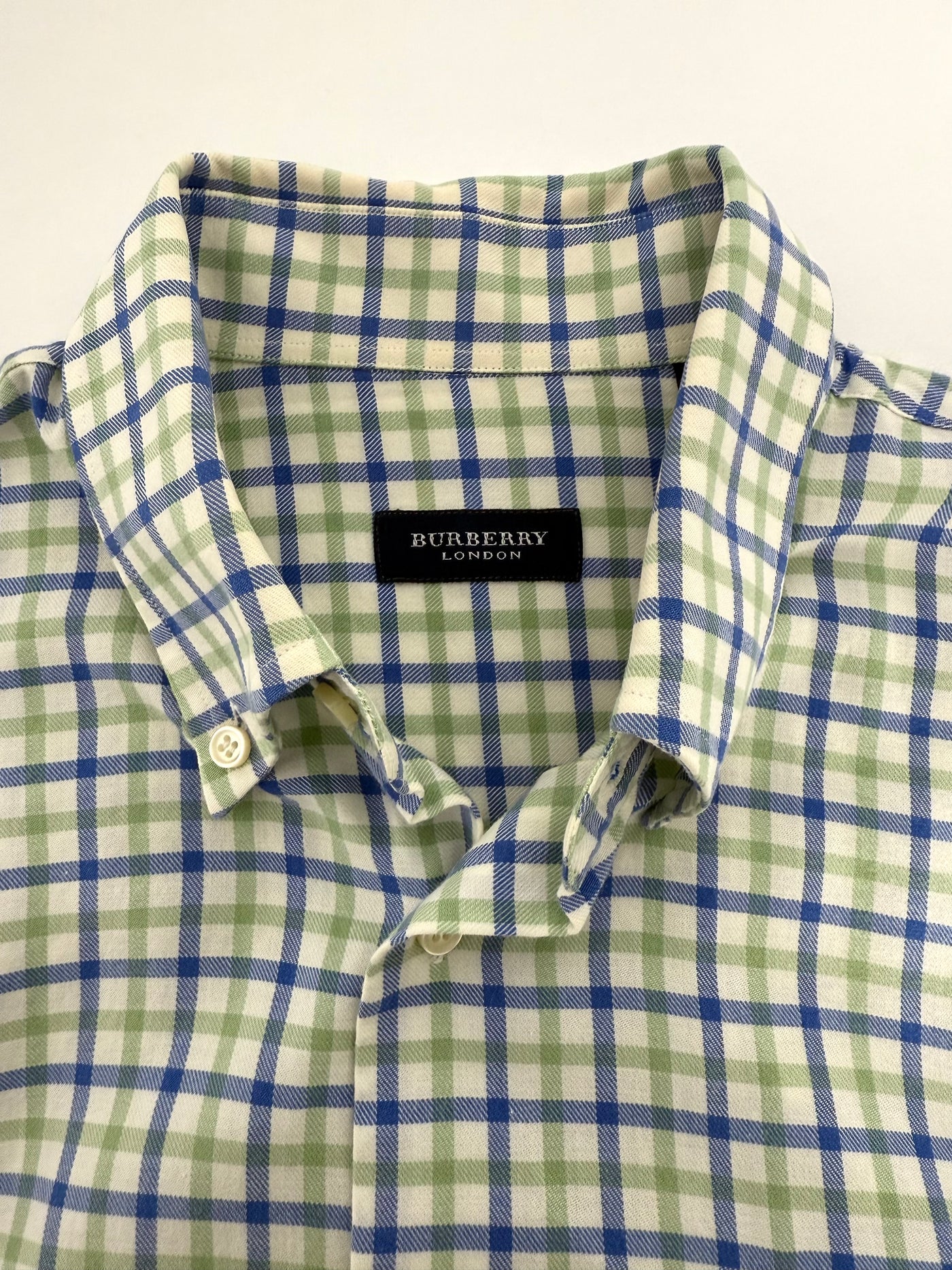 Camisa Burberry (M)