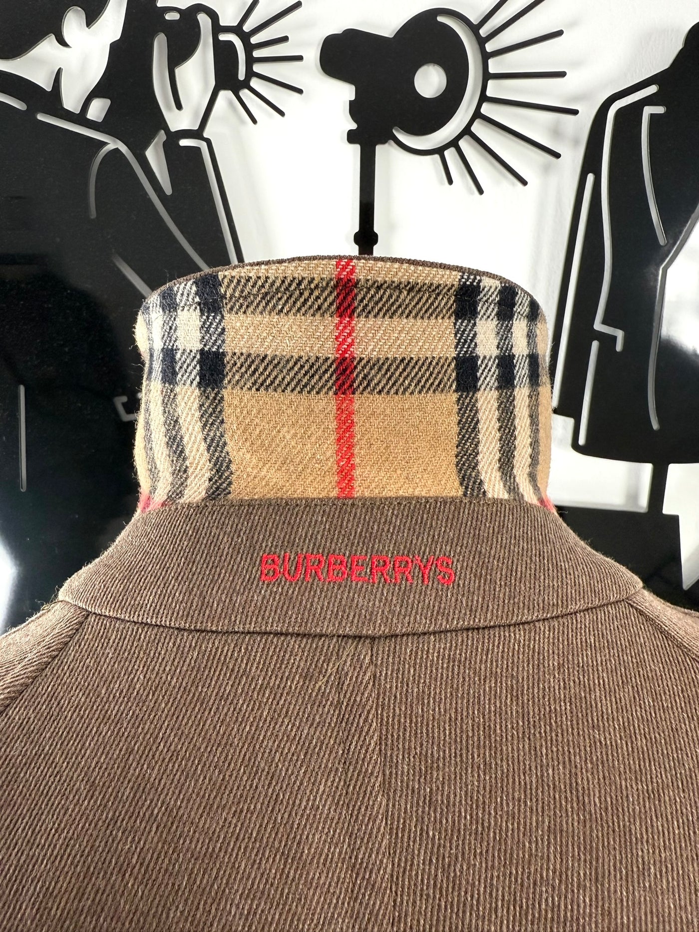Abrigo Burberry (L)