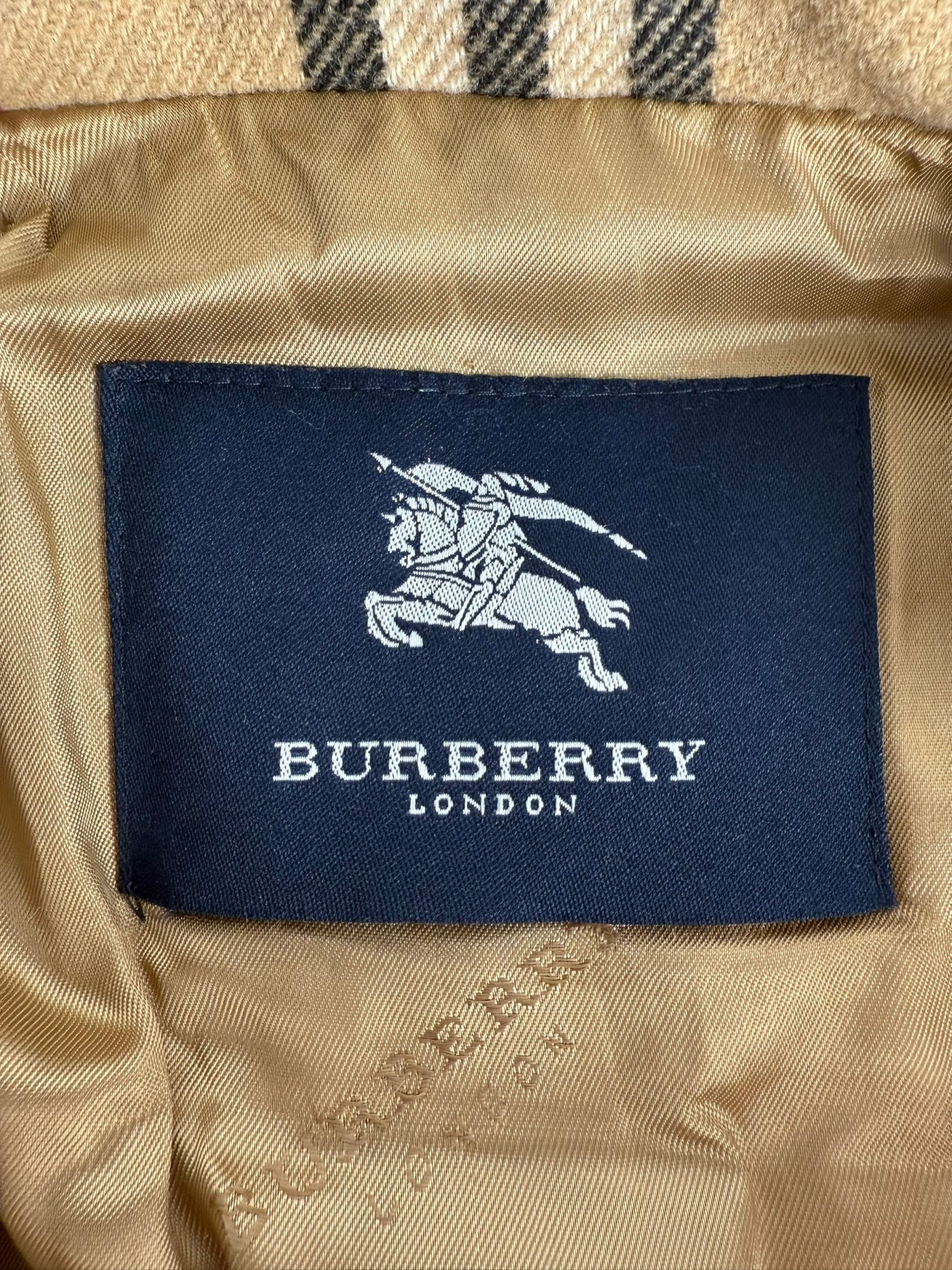 Abrigo Burberry (L)