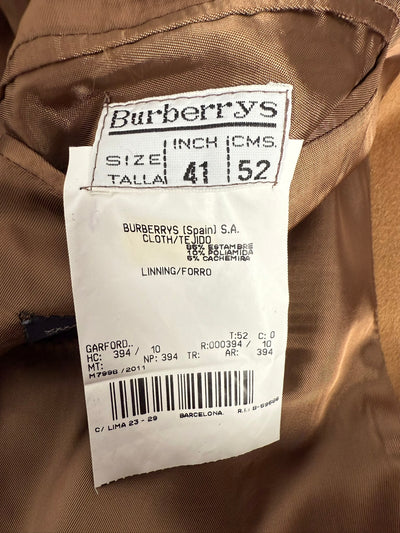 Abrigo Burberry (XL)