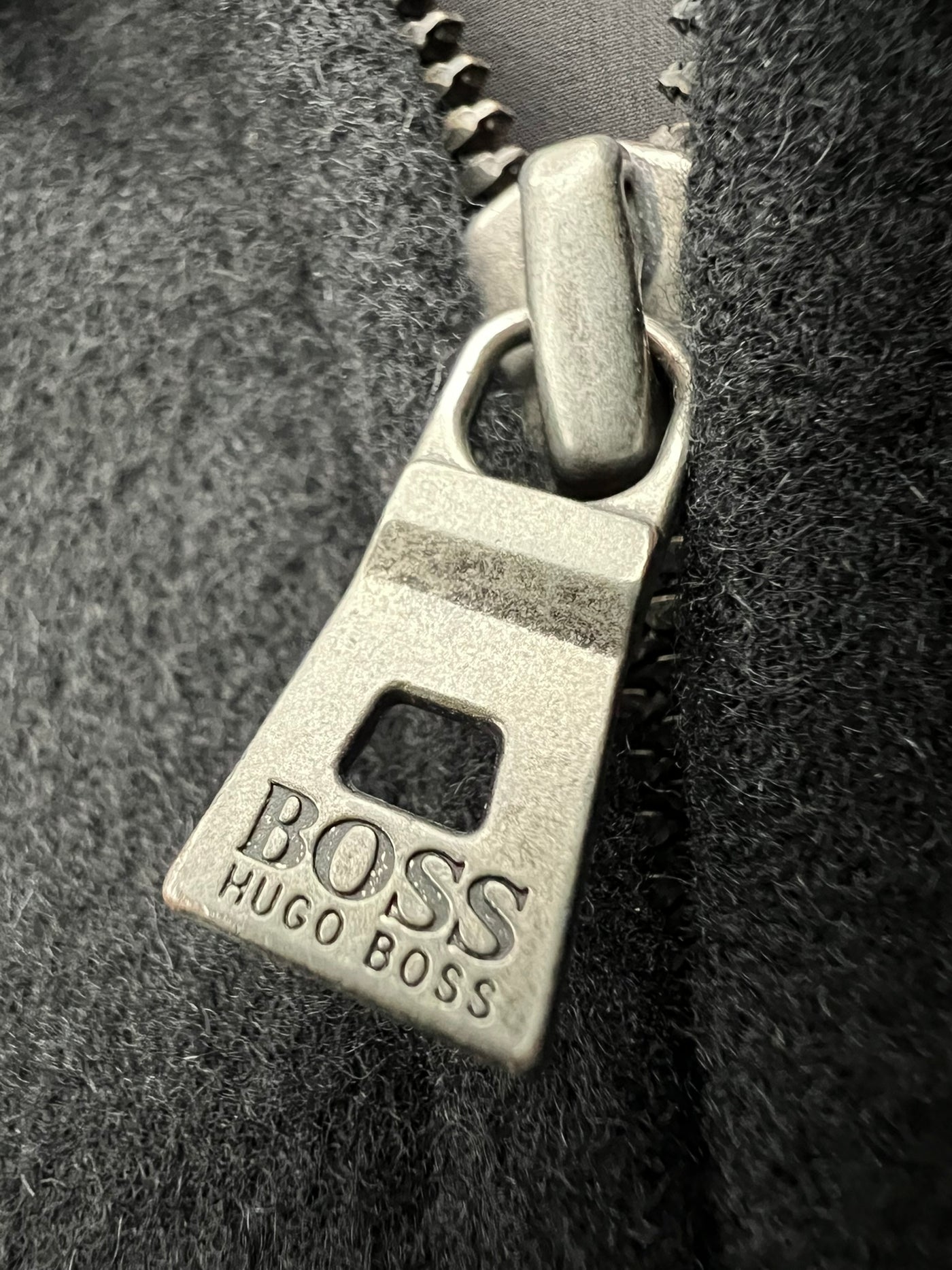 Abrigo Hugo Boss (XL)