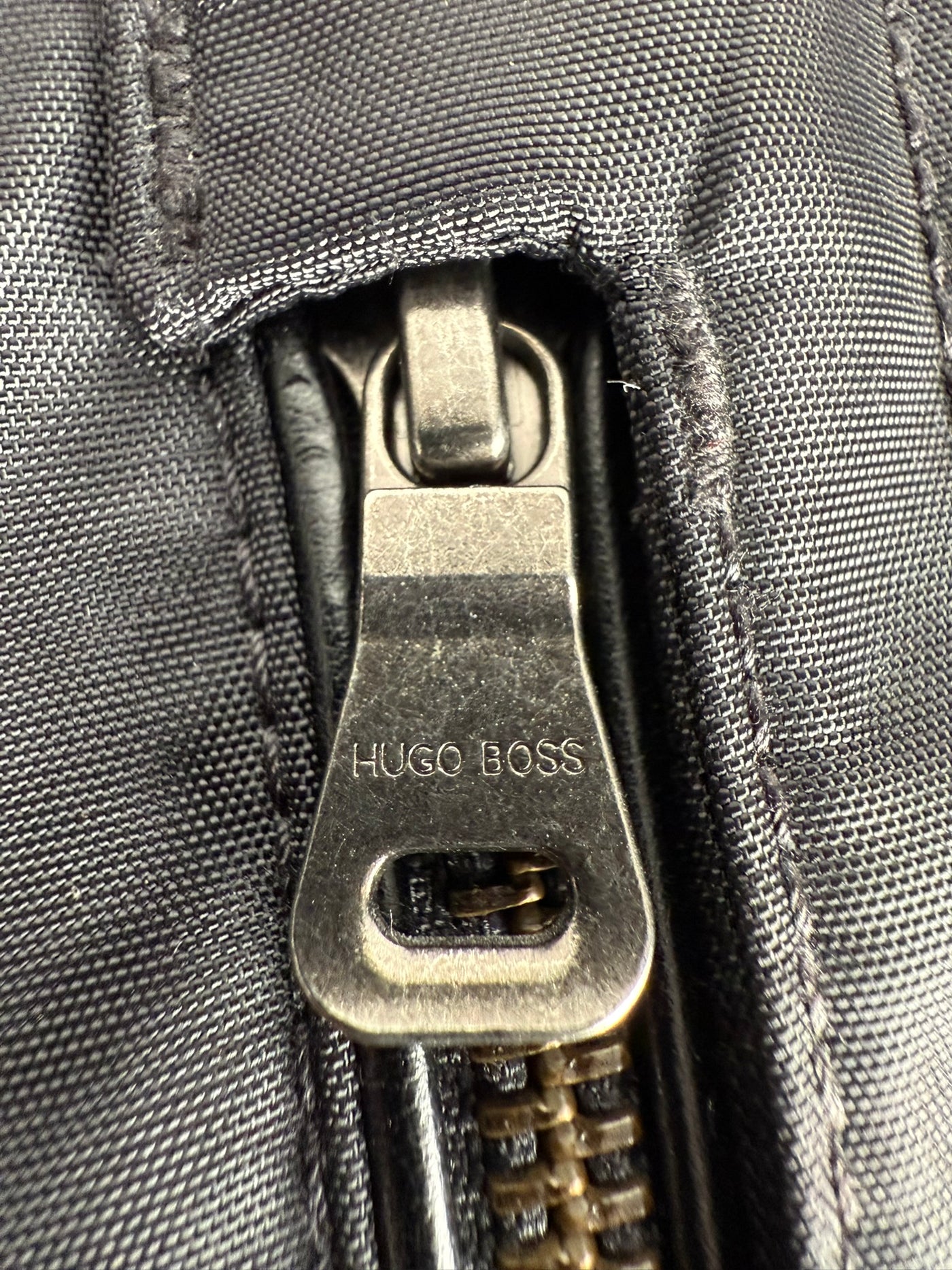 Abrigo Hugo Boss (XL)