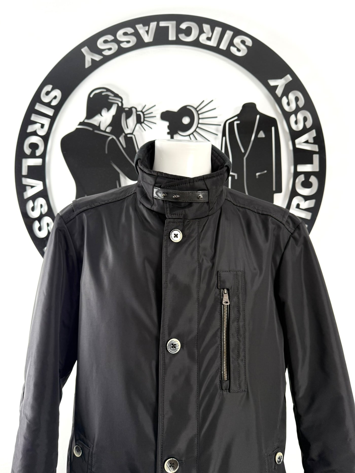 Abrigo Hugo Boss (XL)