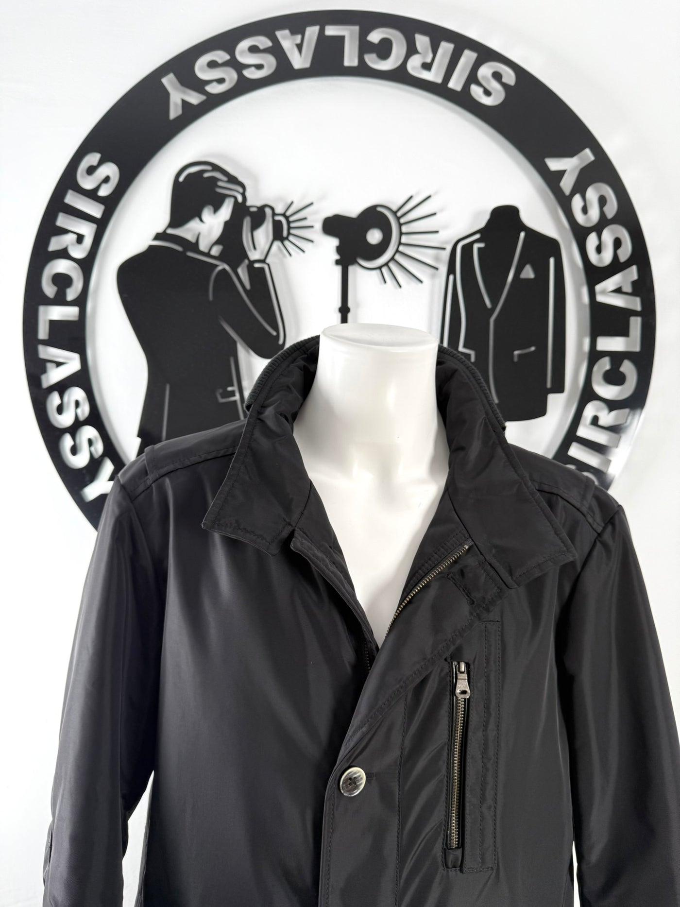 Abrigo Hugo Boss (XL)