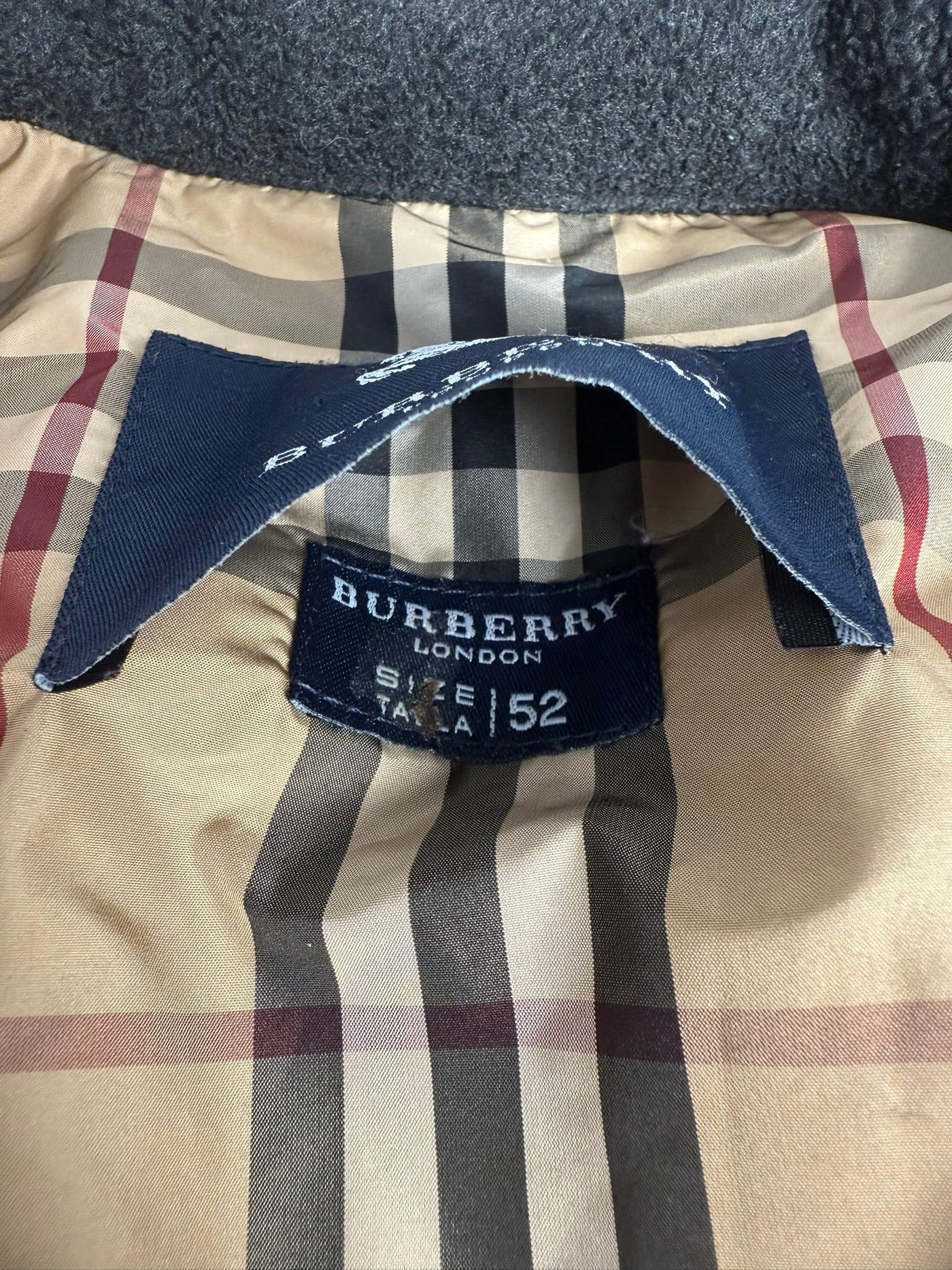 Abrigo Burberry (L)