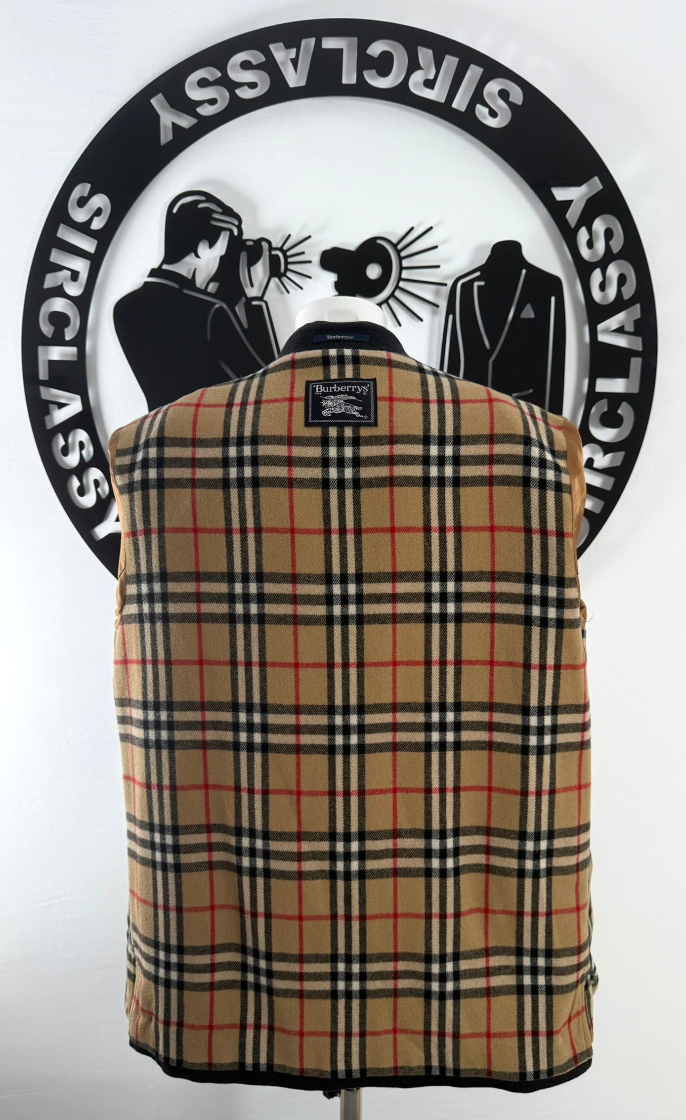 Abrigo Burberry (XL)