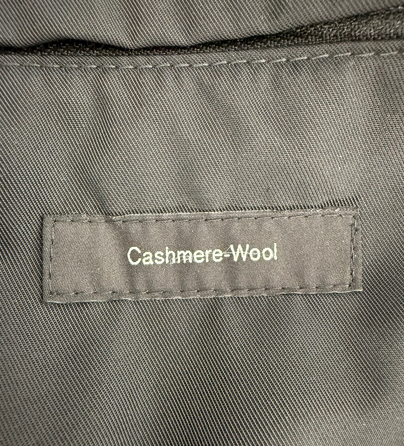 Abrigo Hugo Boss (XXL)