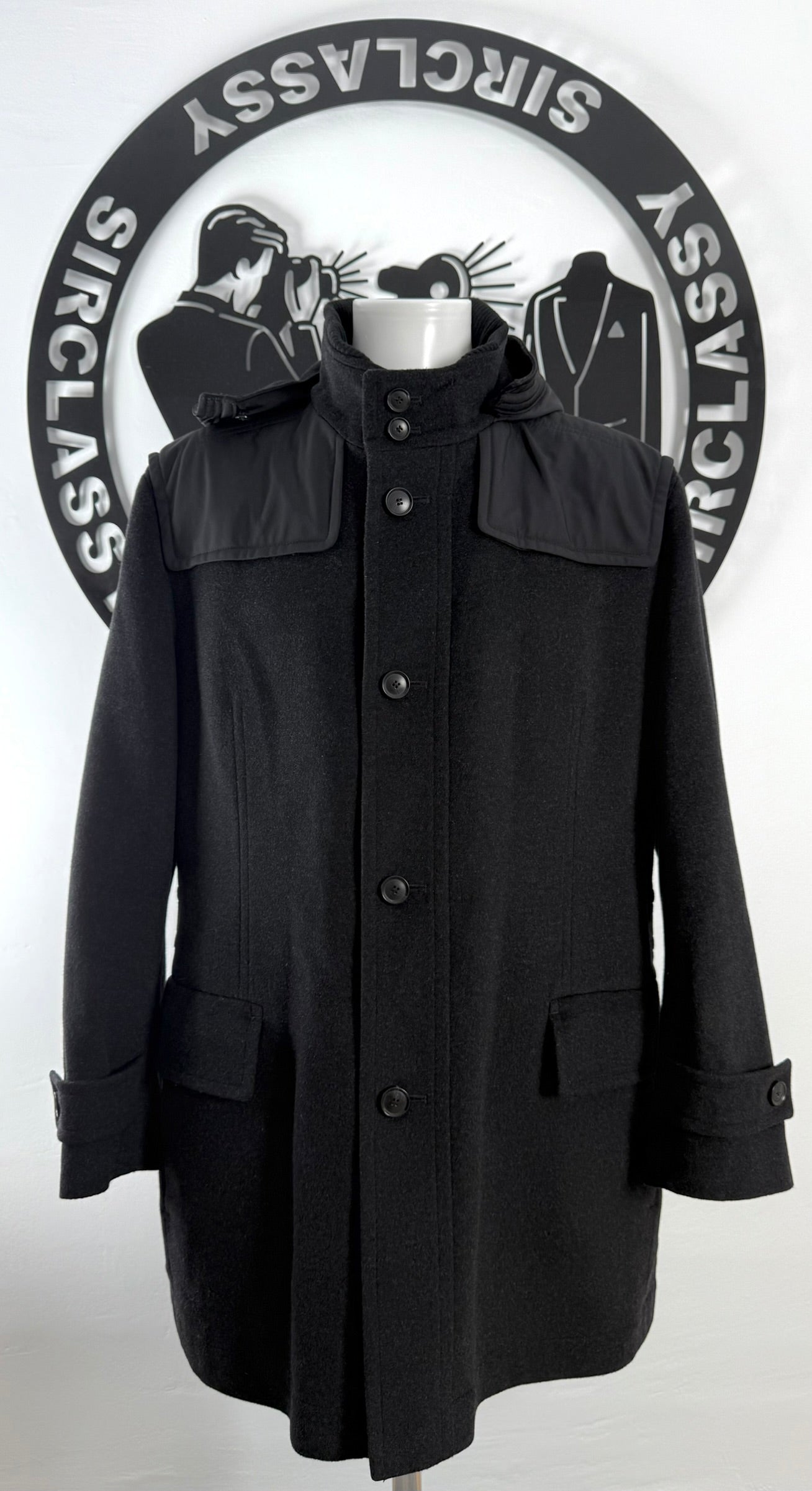 Abrigo Hugo Boss (XXL)