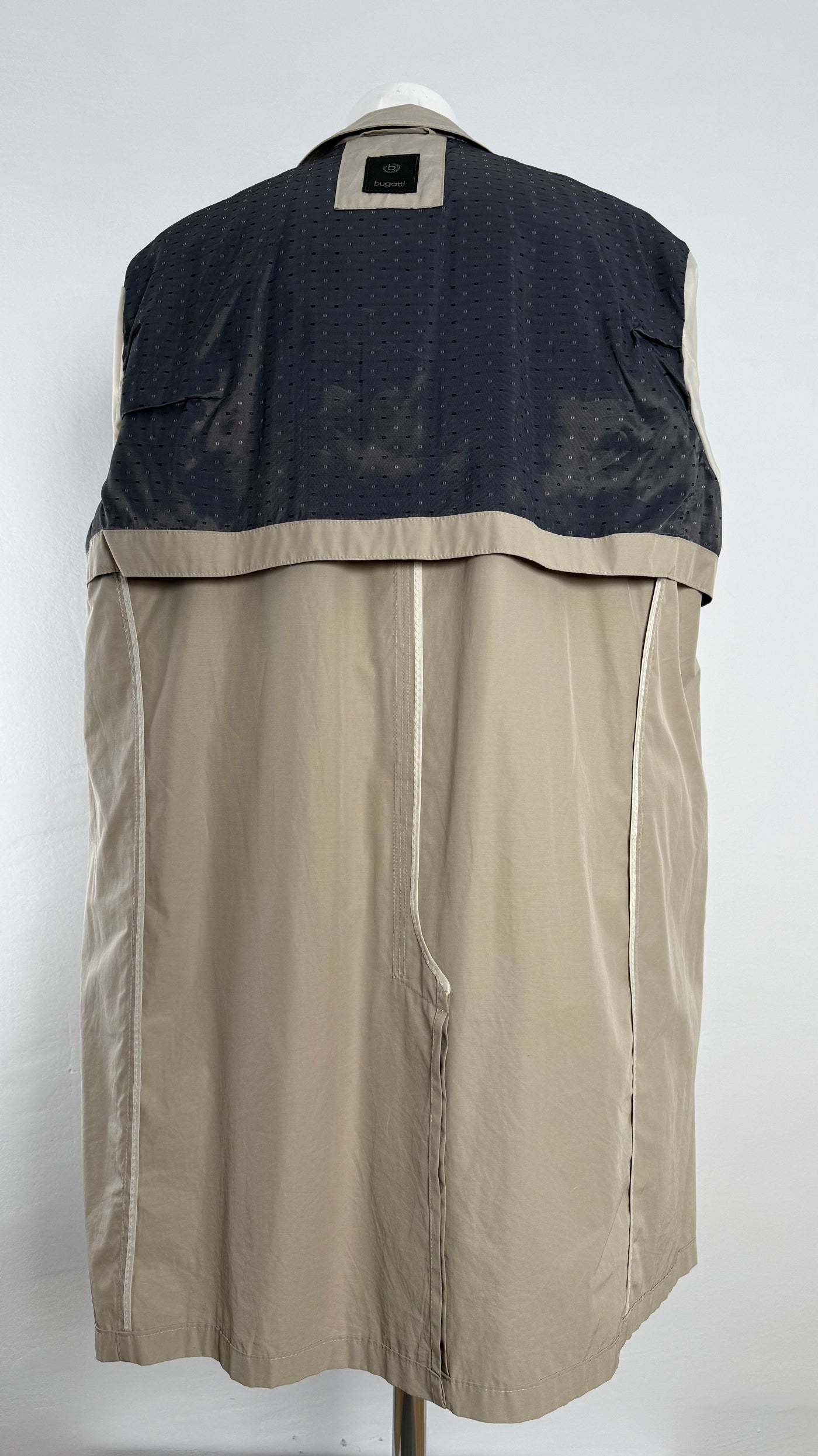 Gabardina Bugatti (XXL)
