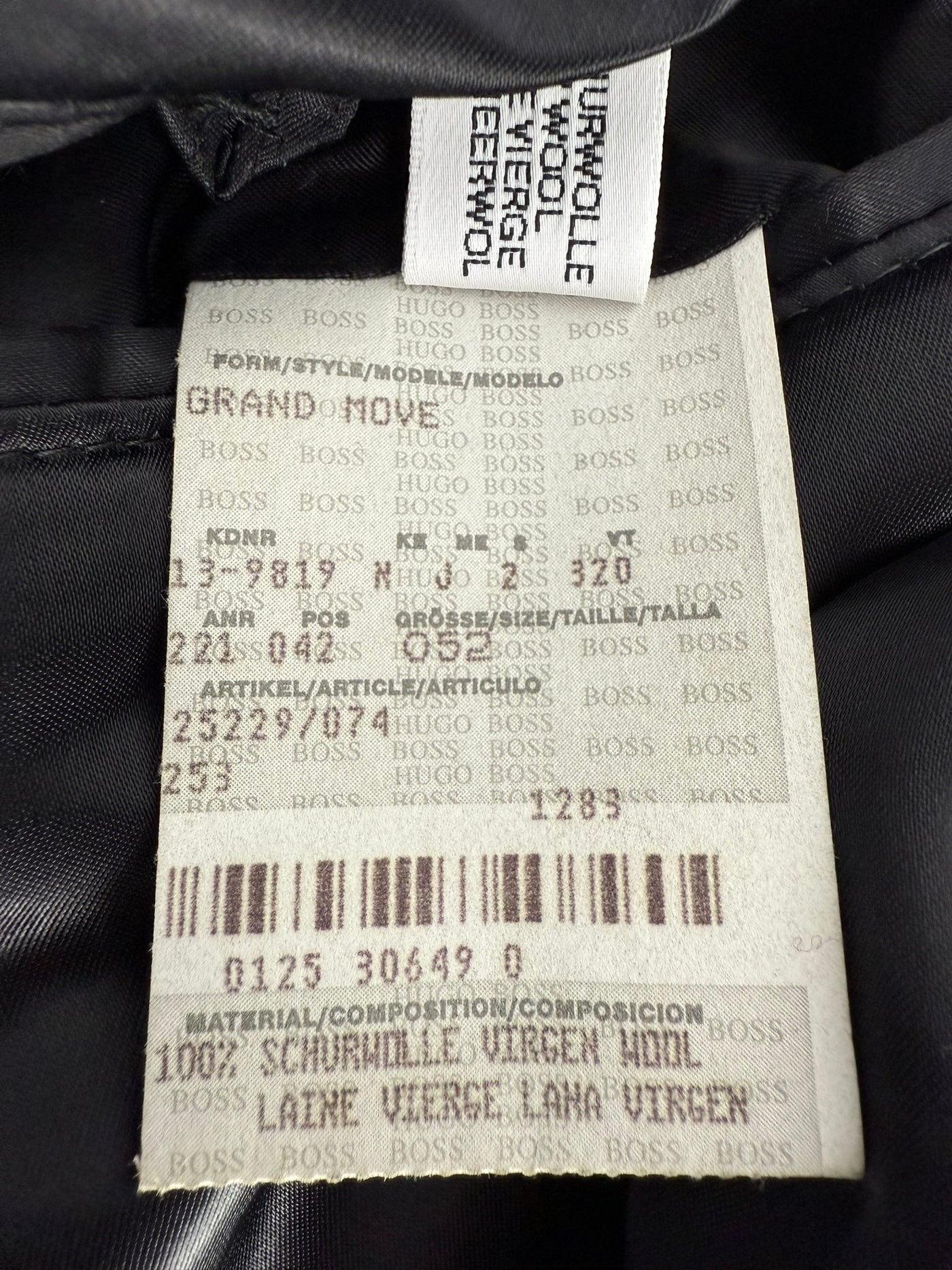 Abrigo Hugo Boss (XL)