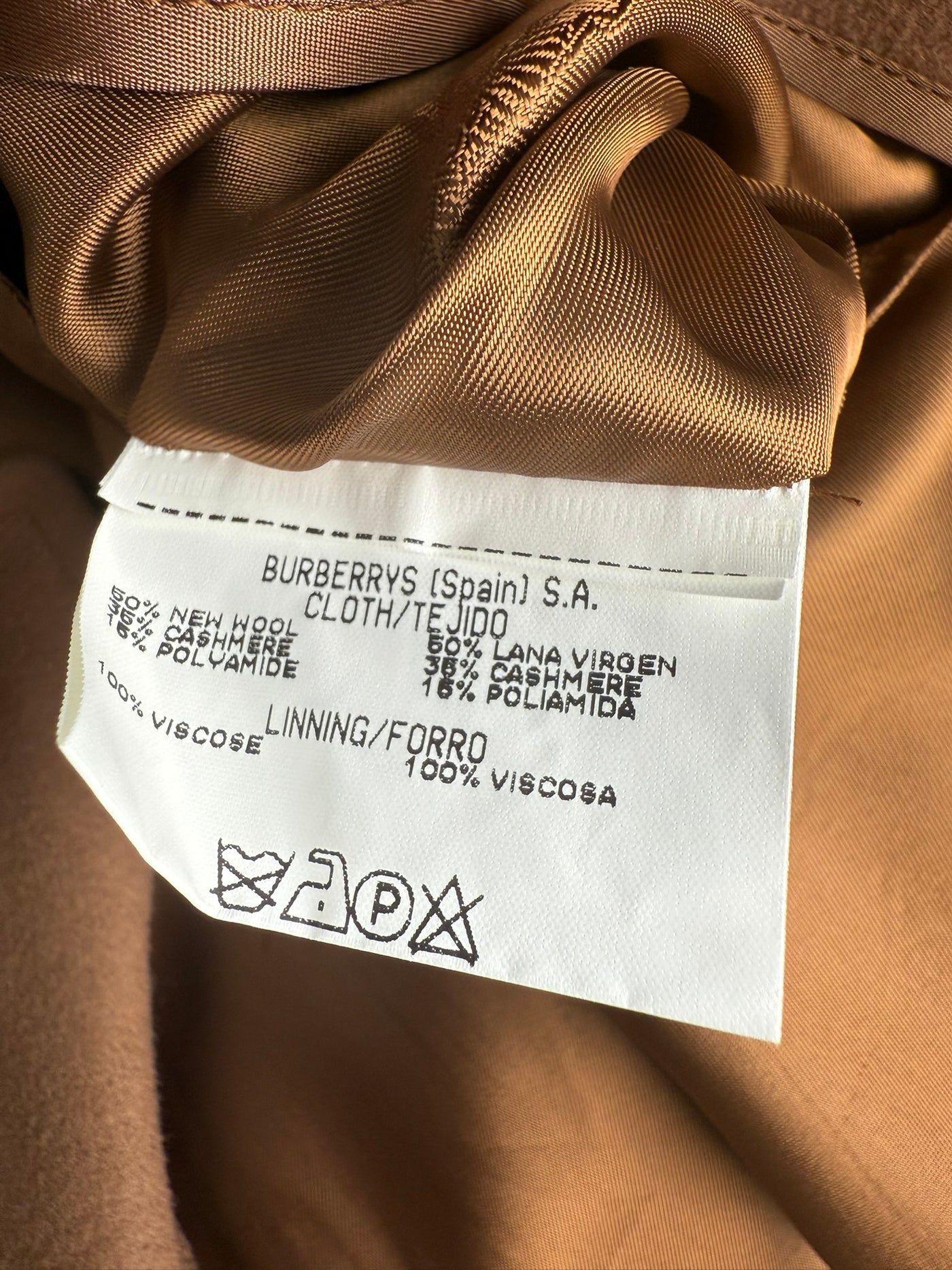Abrigo Burberry (XL)