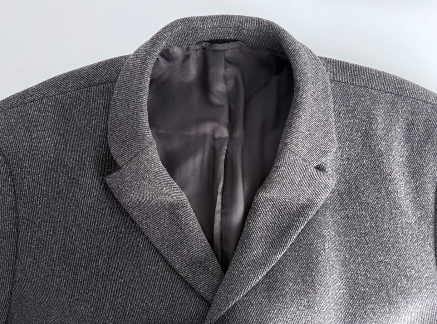 Abrigo Hugo Boss (XL)