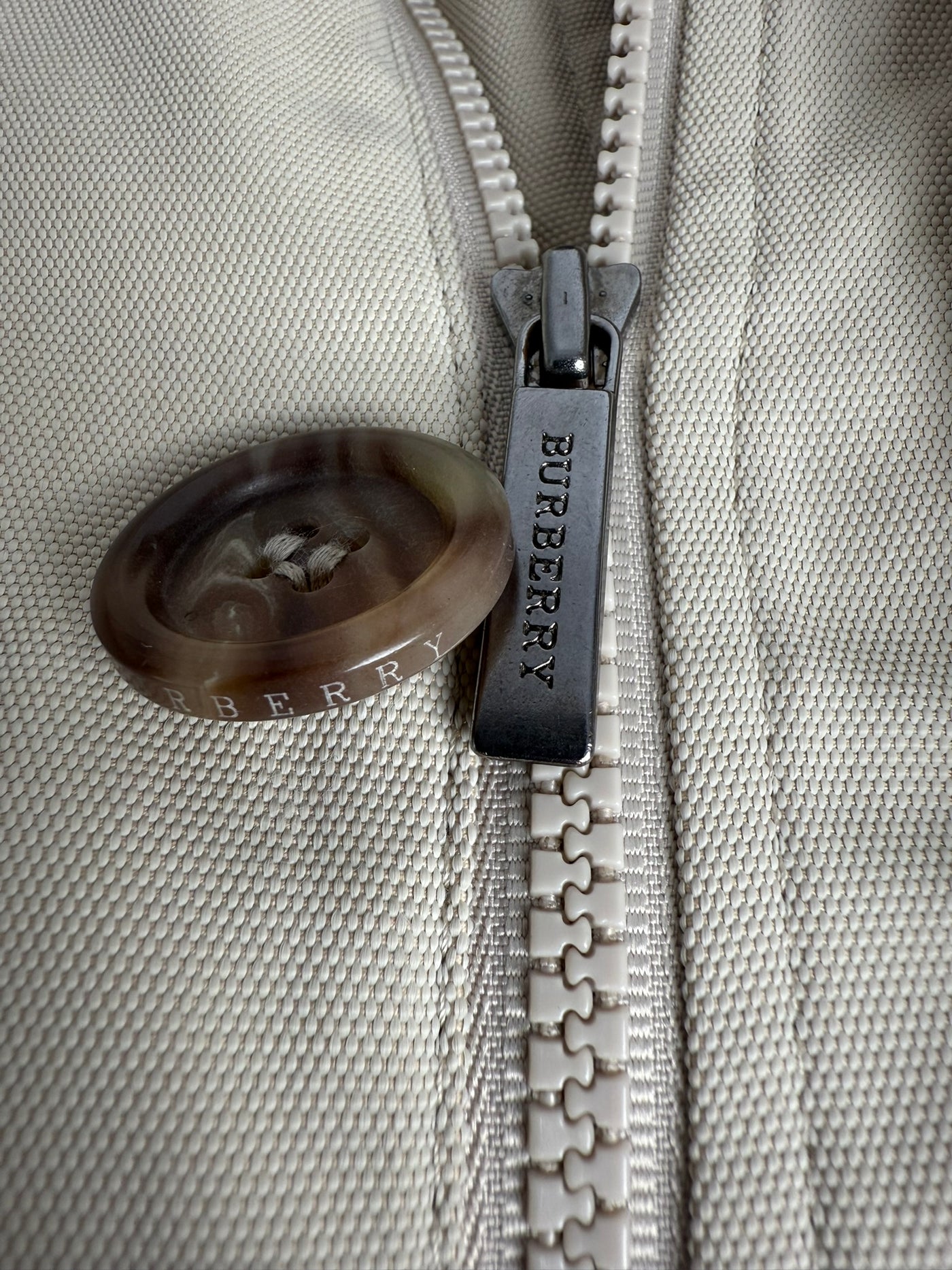 Abrigo Burberry (M)