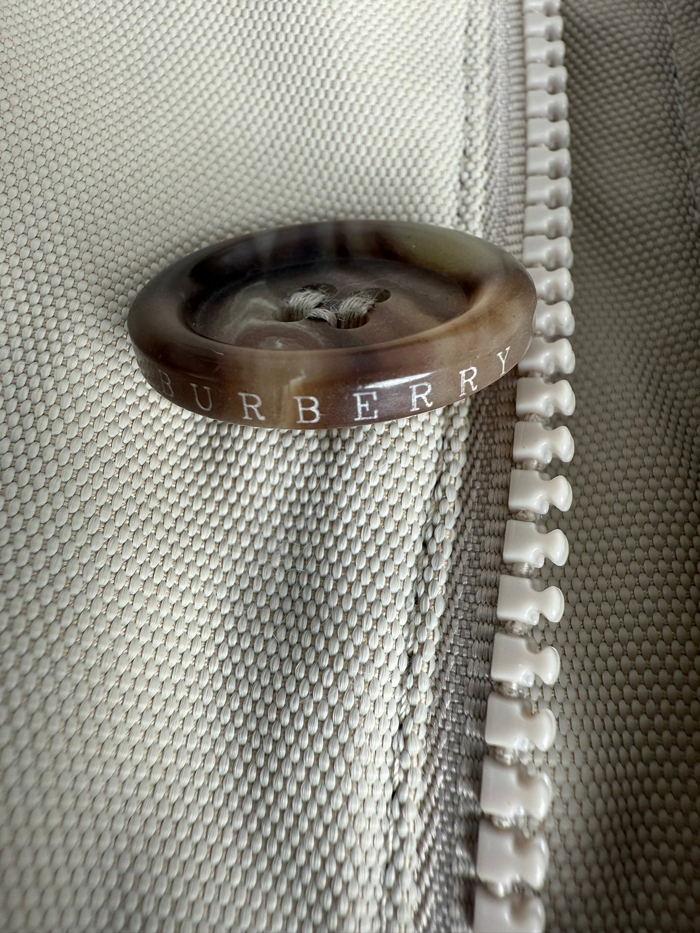 Abrigo Burberry (M)