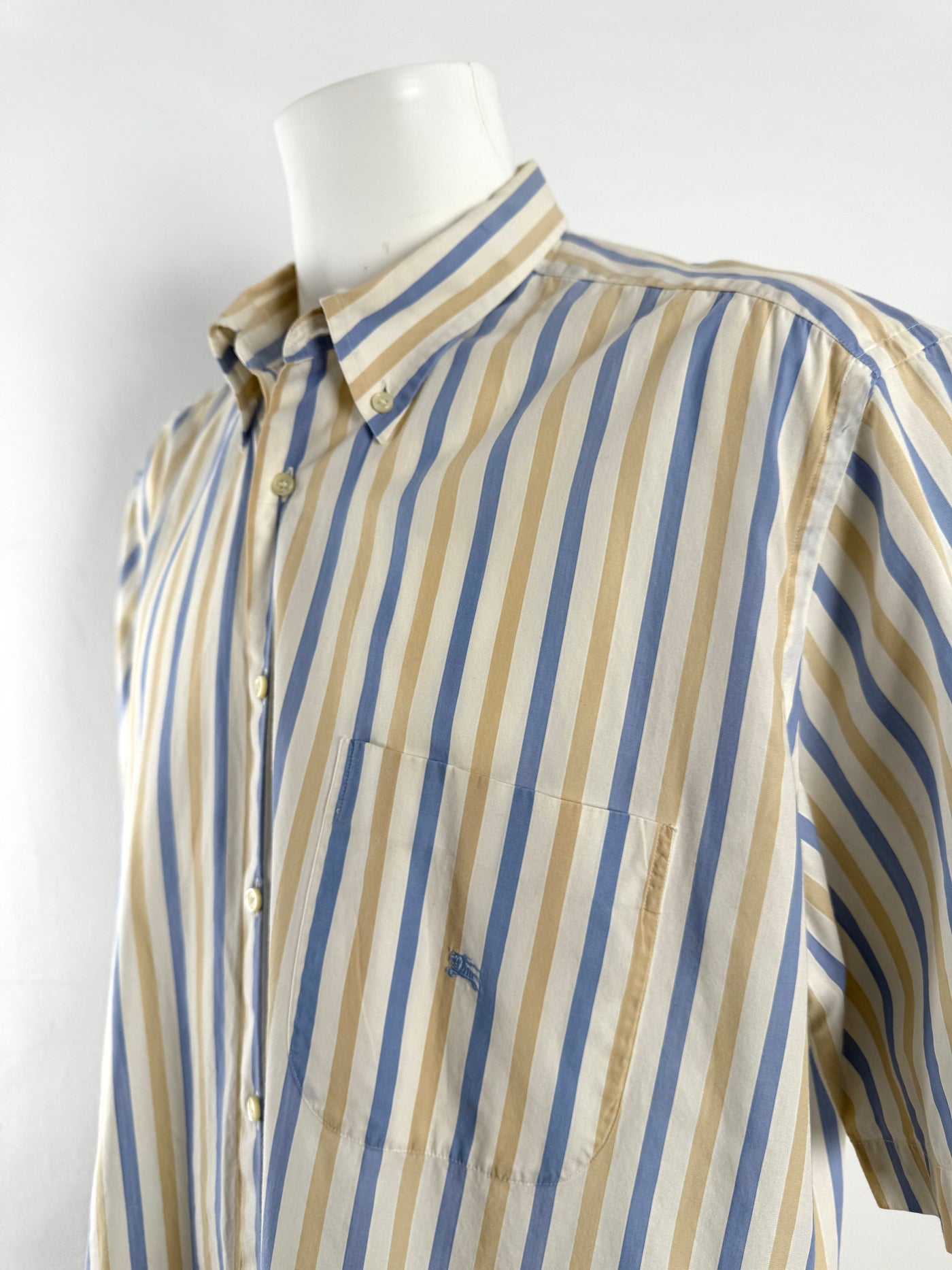 Camisa Burberry (XL)