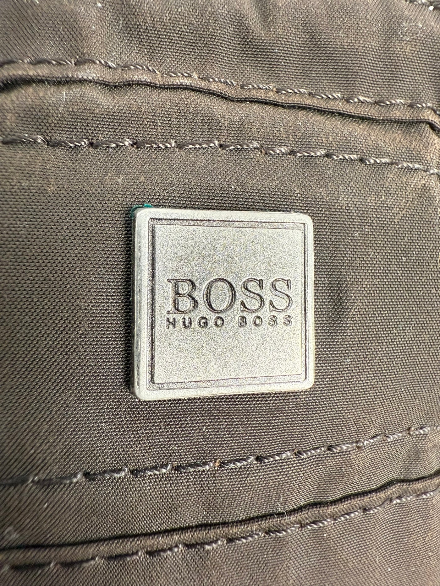 Abrigo Hugo Boss (XXL)