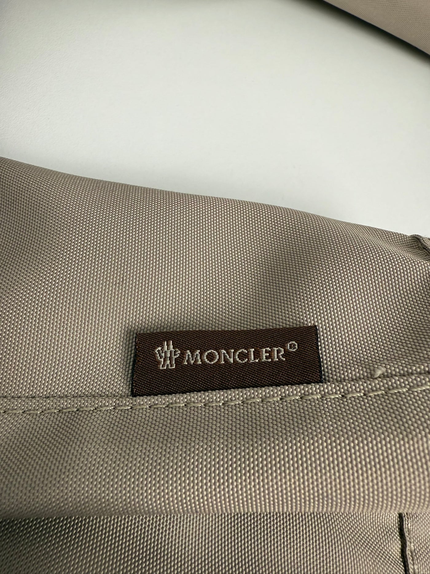 Cazadora Moncler (M)