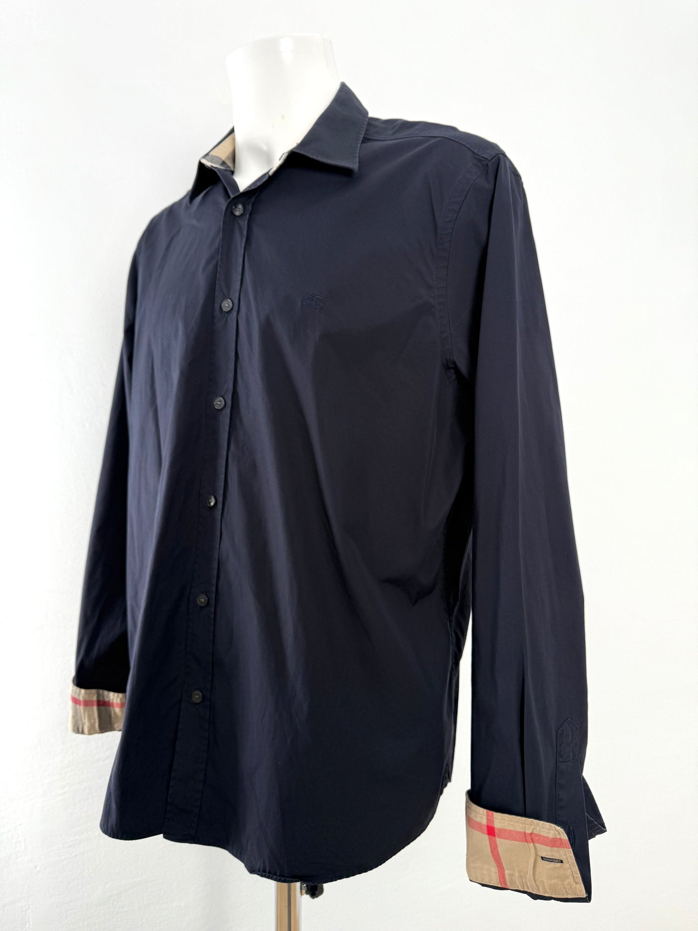 Camisa Burberry (XL)