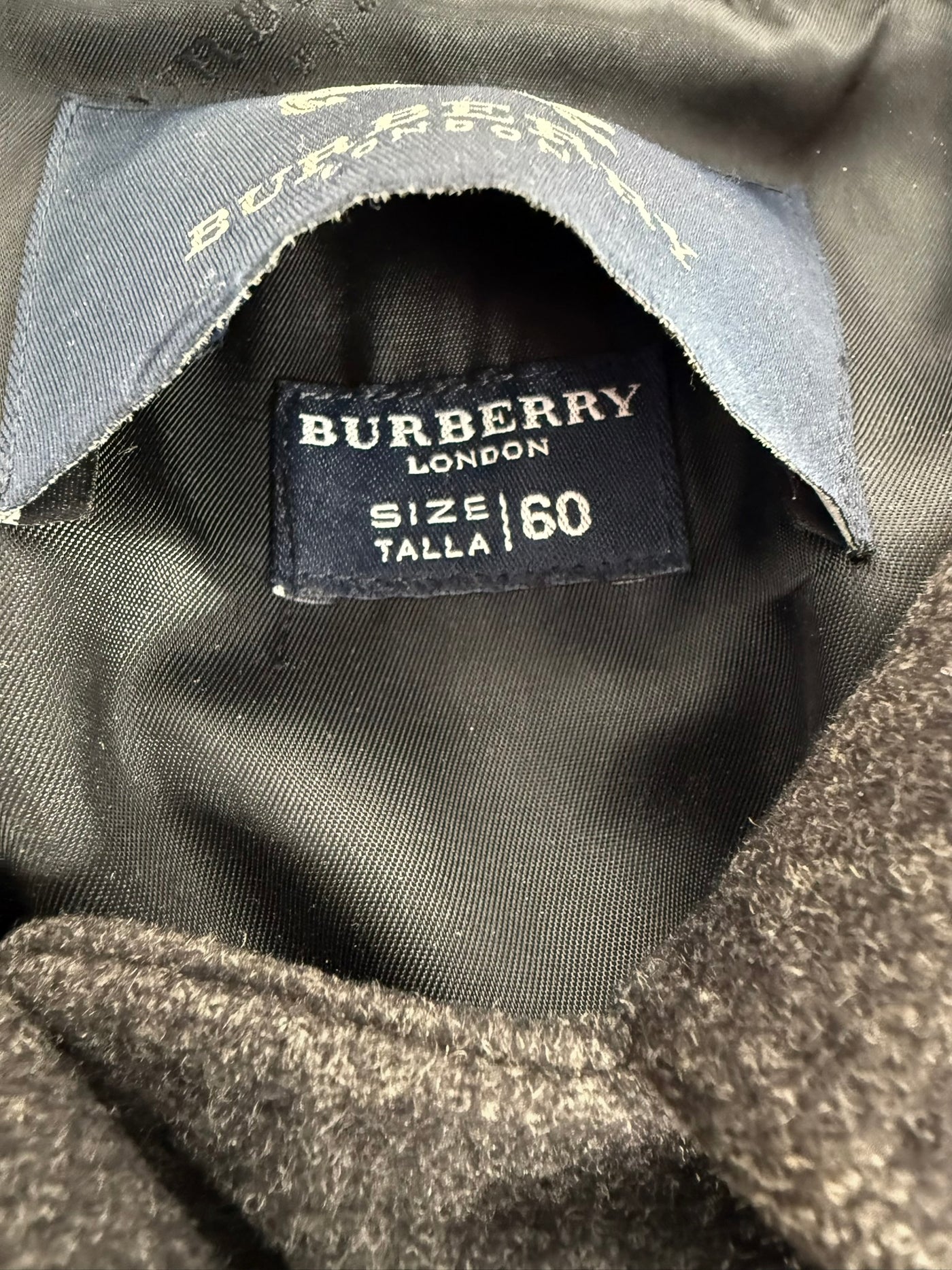 Abrigo Burberry (XXXL)