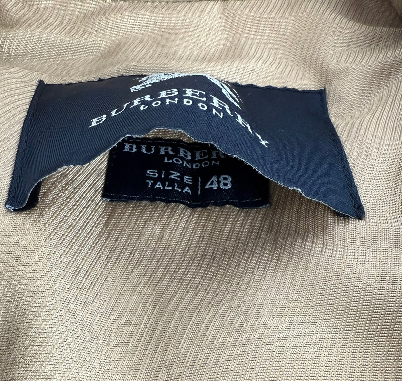 Abrigo Burberry (M)