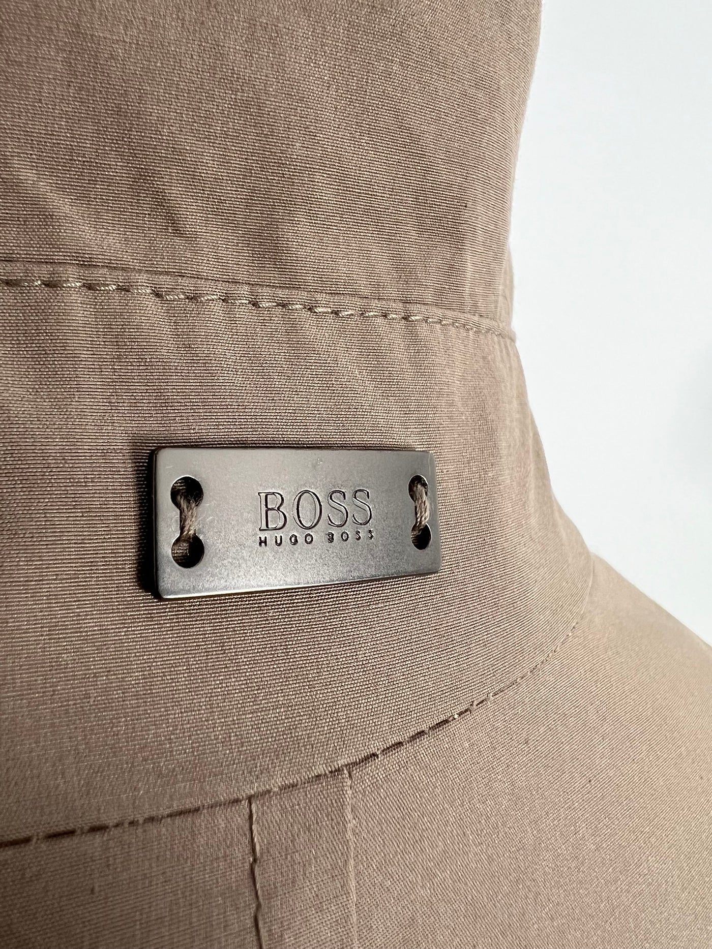 Gabardina Hugo Boss (M)