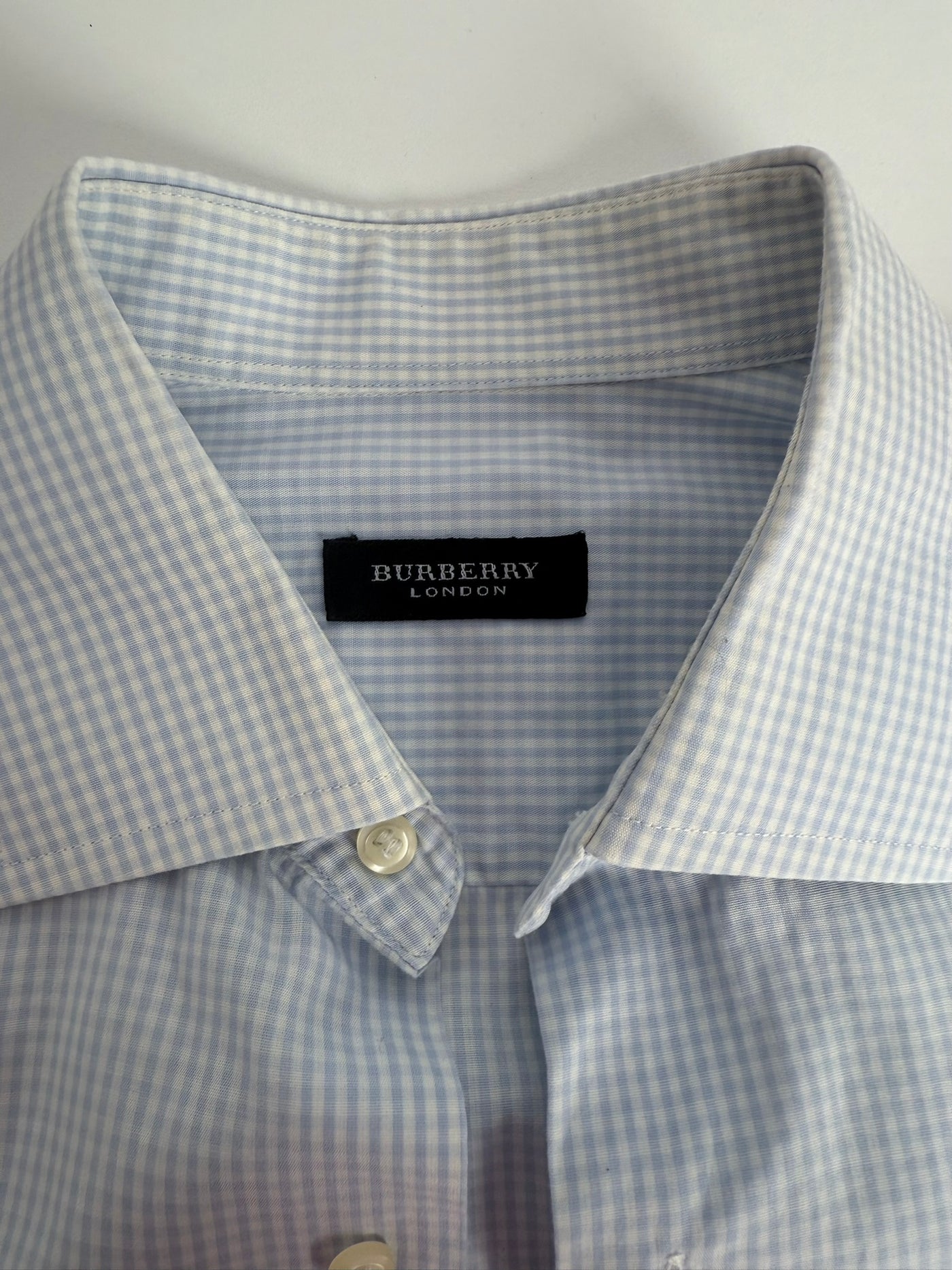 Camisa Burberry (M)