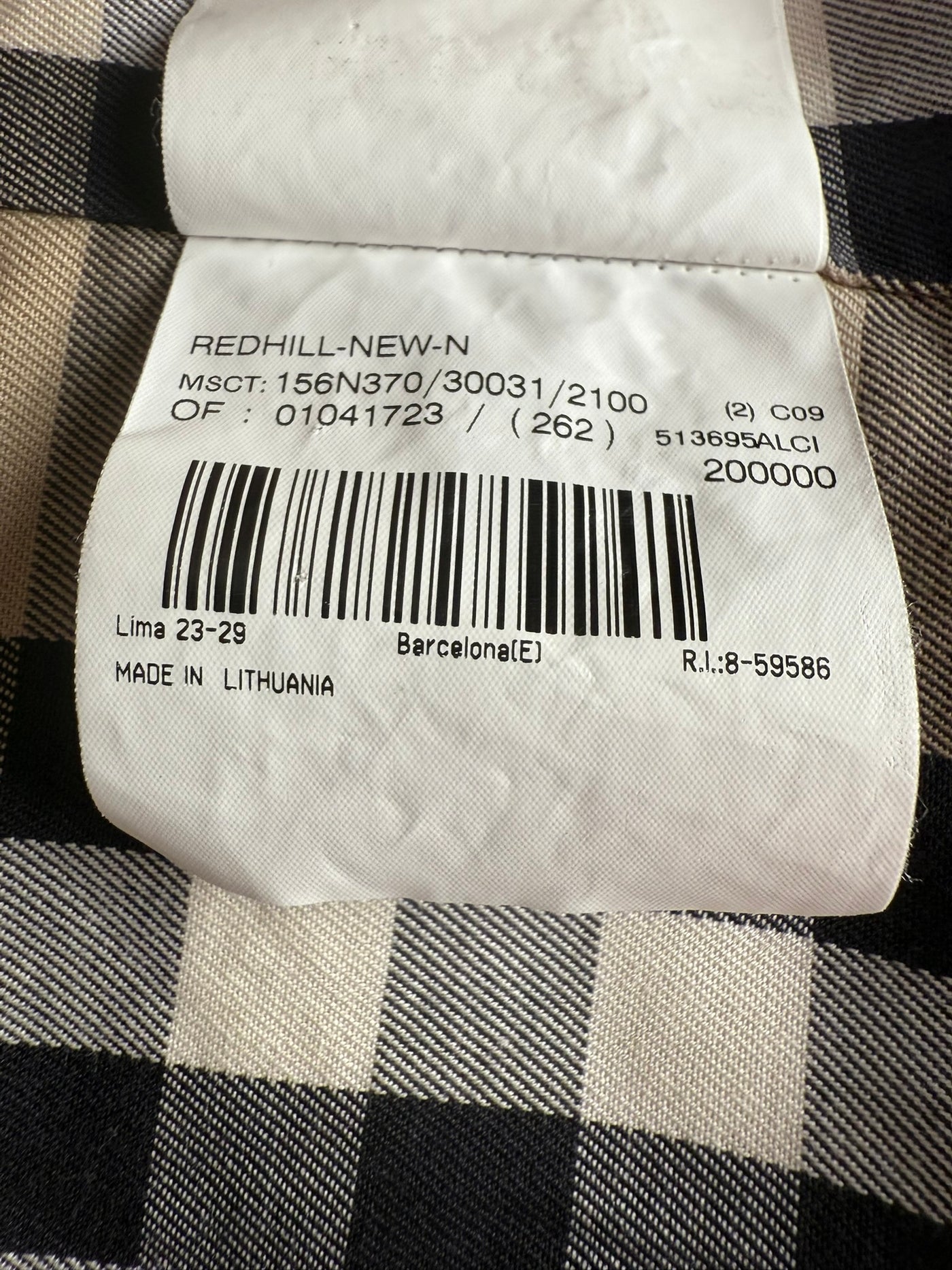 Gabardina Burberry (L)