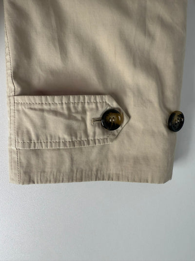 Gabardina Burberry (L)