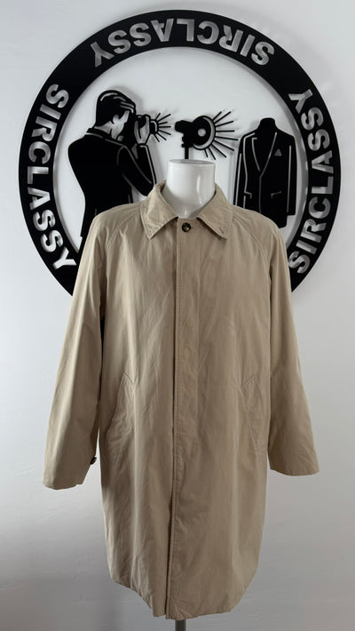 Gabardina Burberry (L)