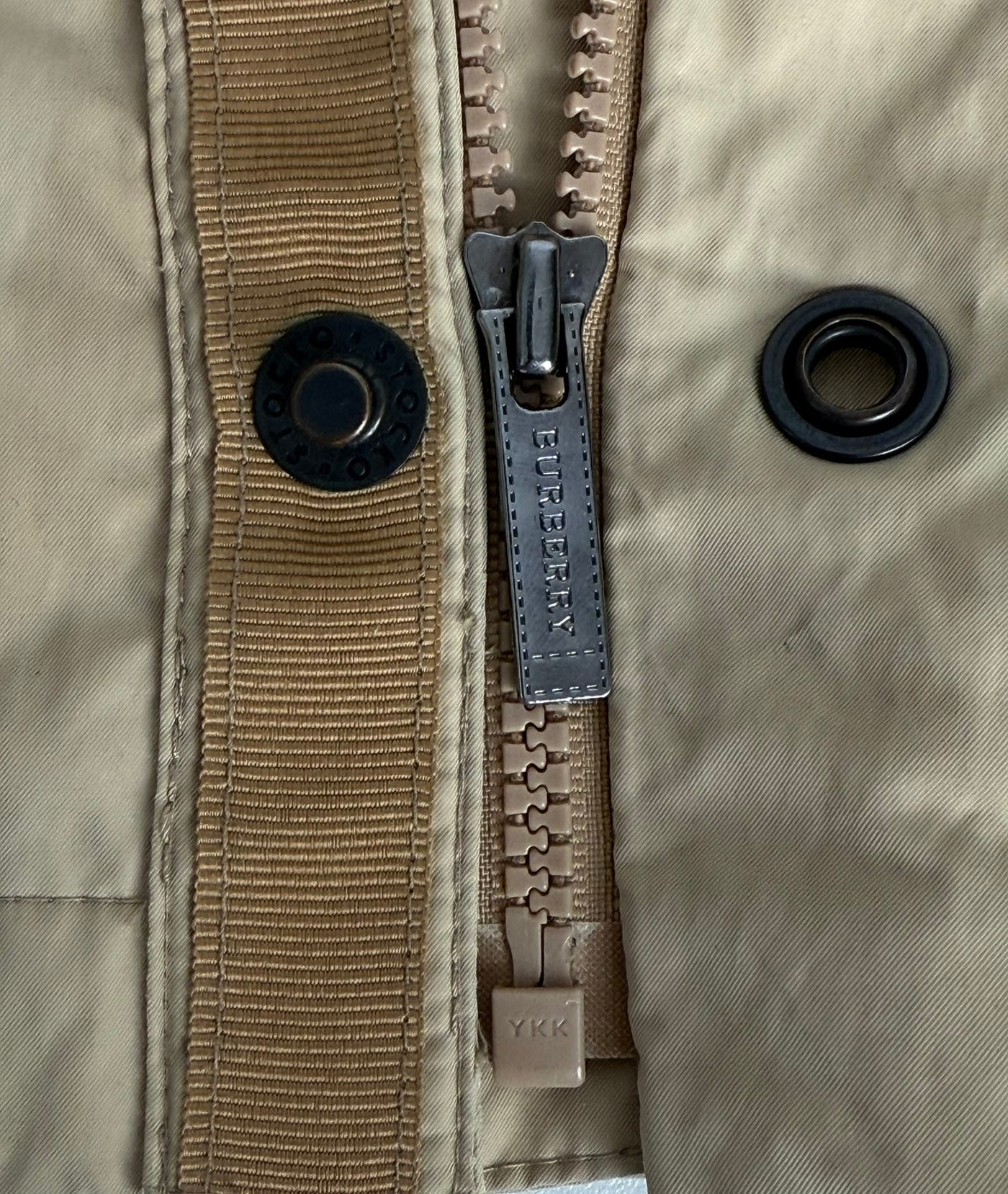 Cazadora Burberry (L)