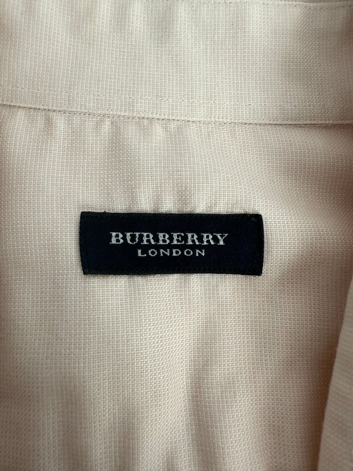 Camisa Burberry (L)