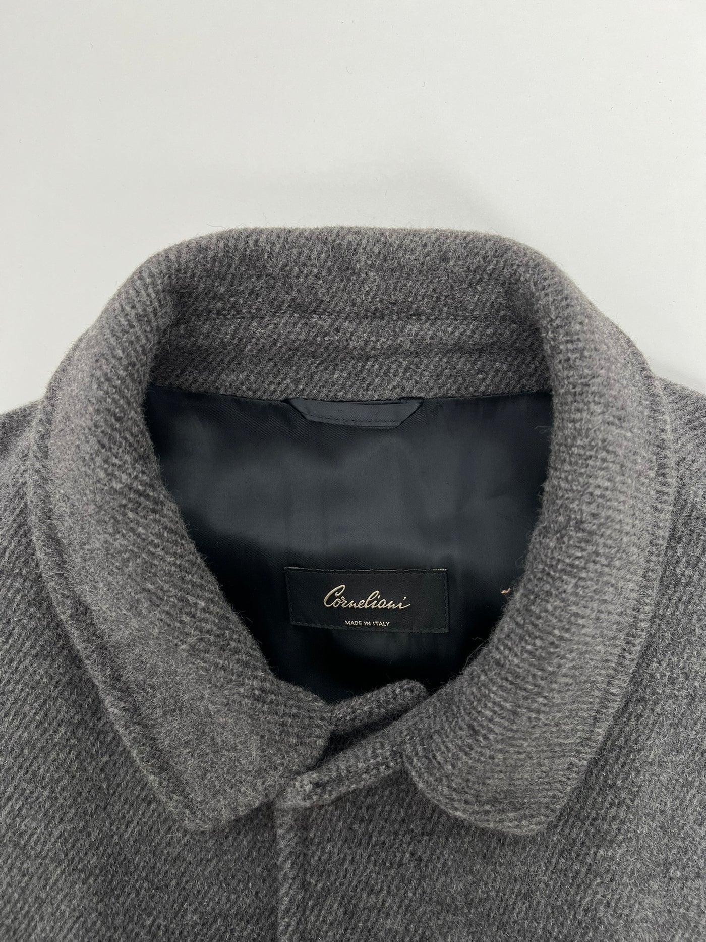 Abrigo Corneliani (XL)