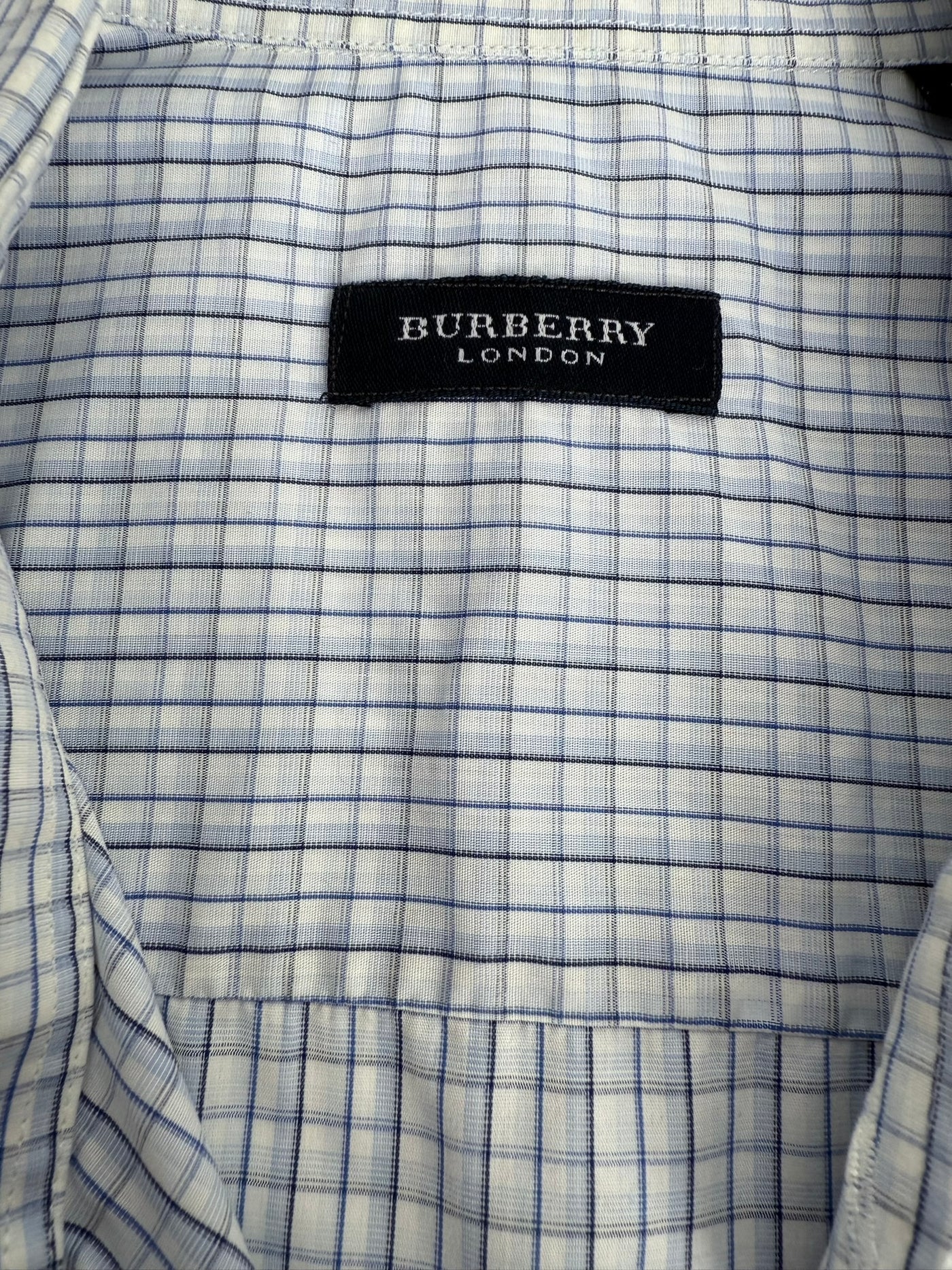 Camisa Burberry (XL)