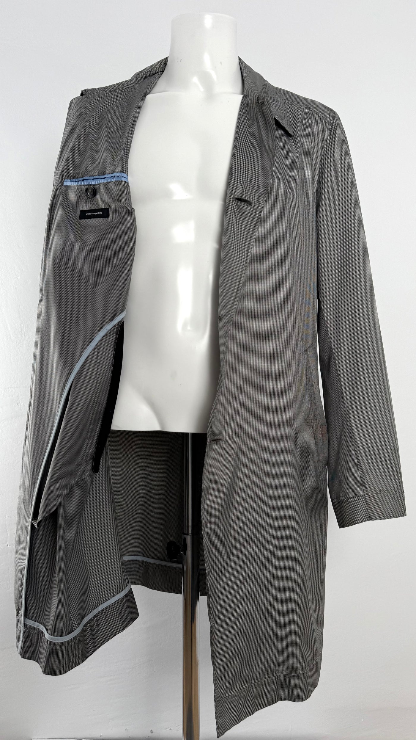 Gabardina impermeable Hugo Boss (M)