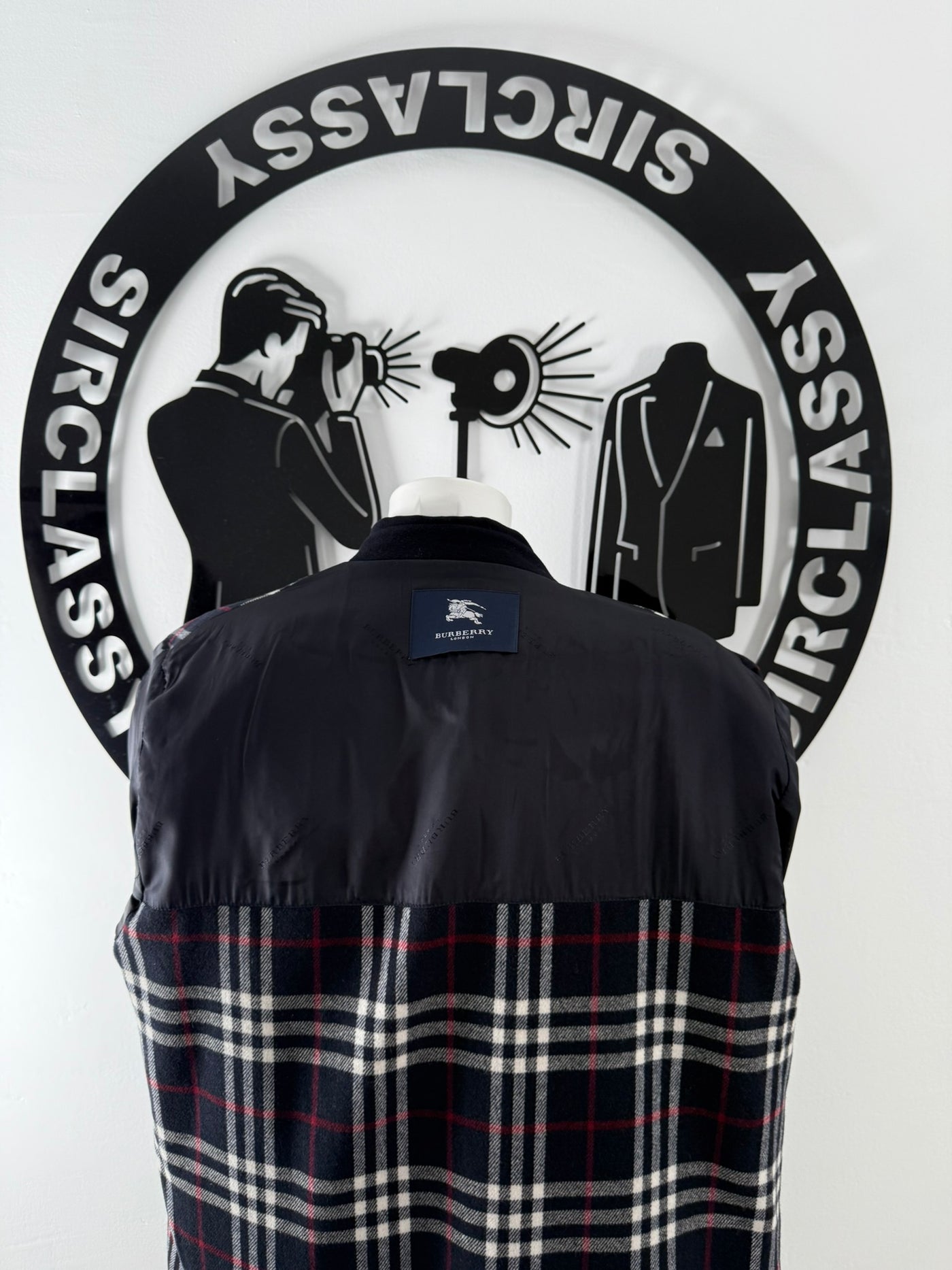 Abrigo Burberry (XL)