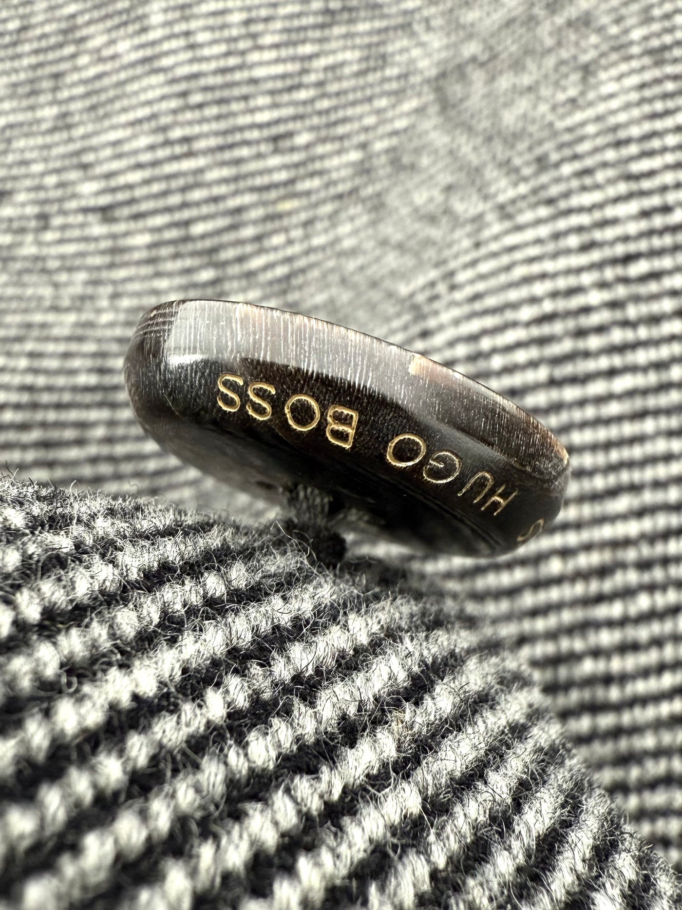 Abrigo Hugo Boss (XL)