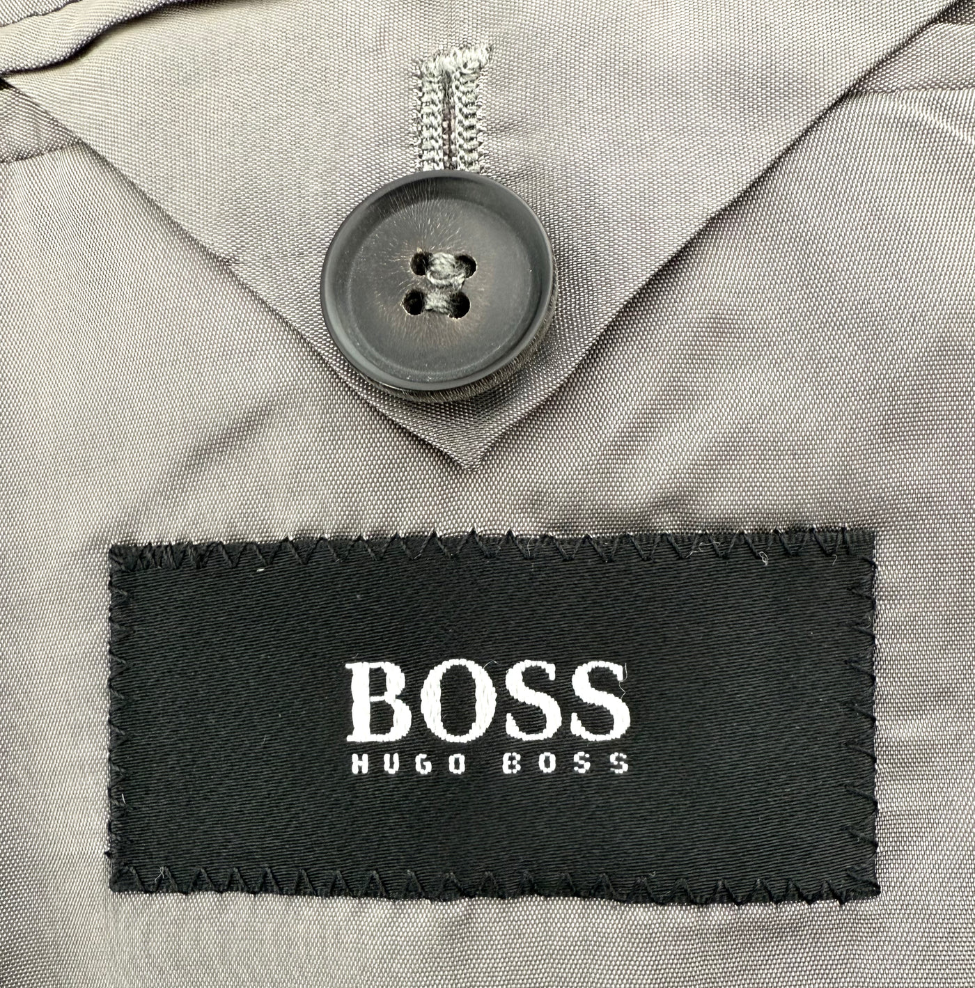 Abrigo Hugo Boss (XL)