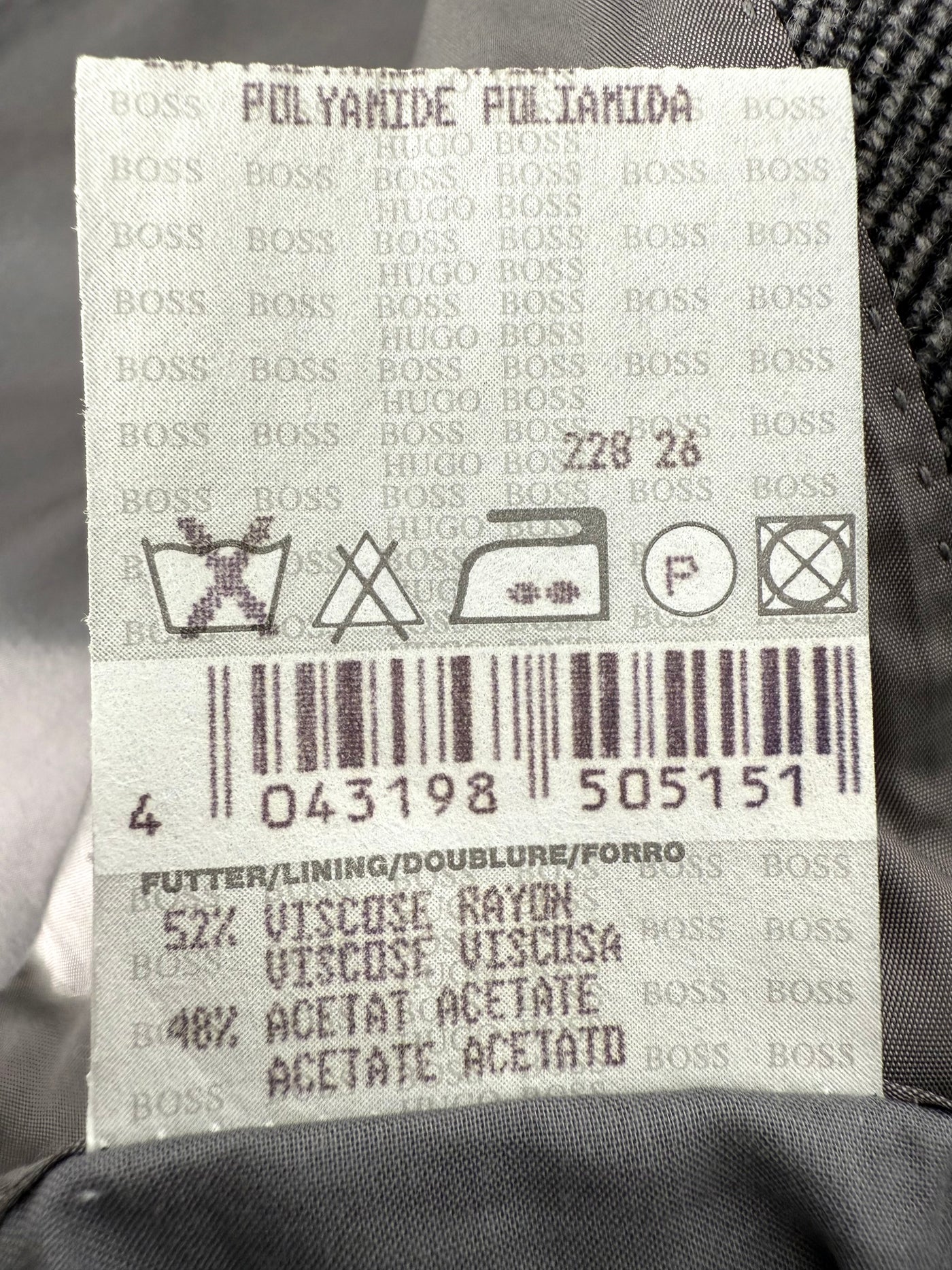 Abrigo Hugo Boss (XL)