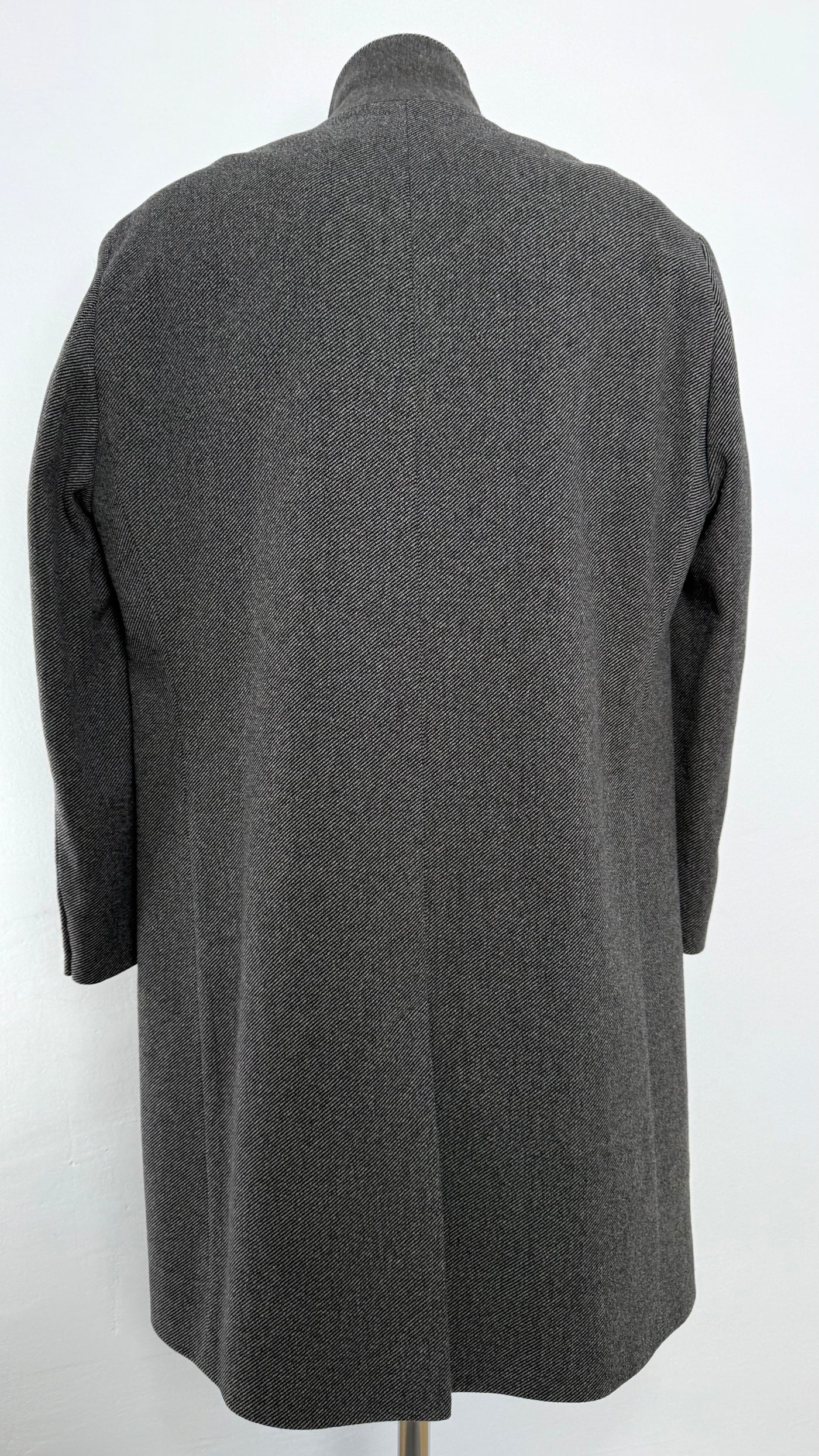 Abrigo Hugo Boss (XL)