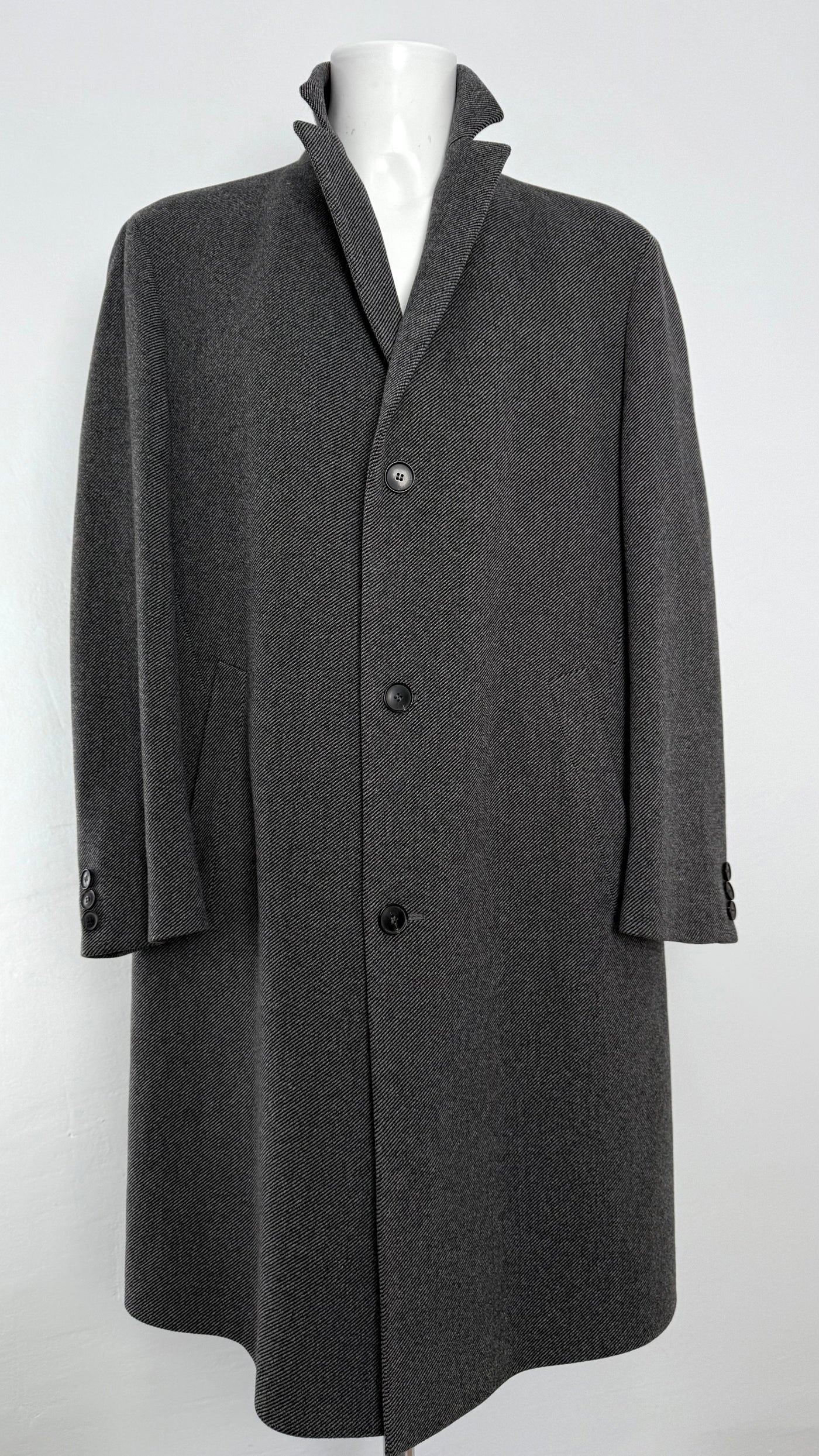 Abrigo Hugo Boss (XL)