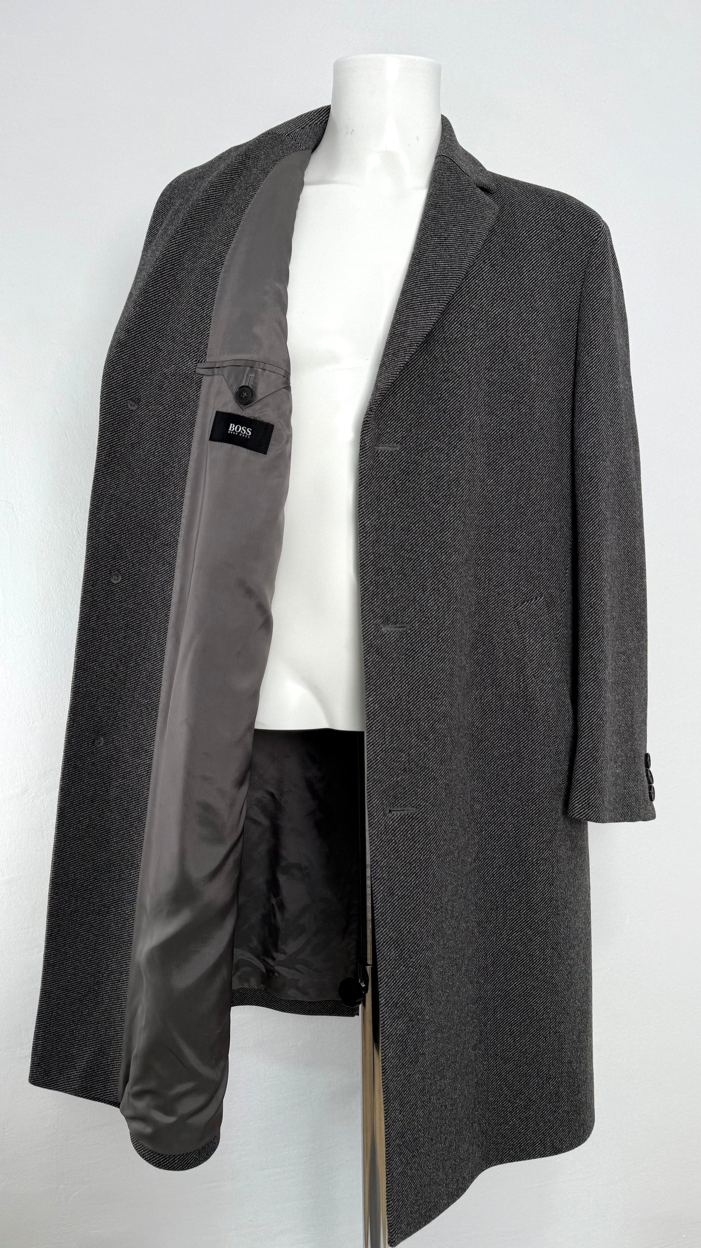 Abrigo Hugo Boss (XL)